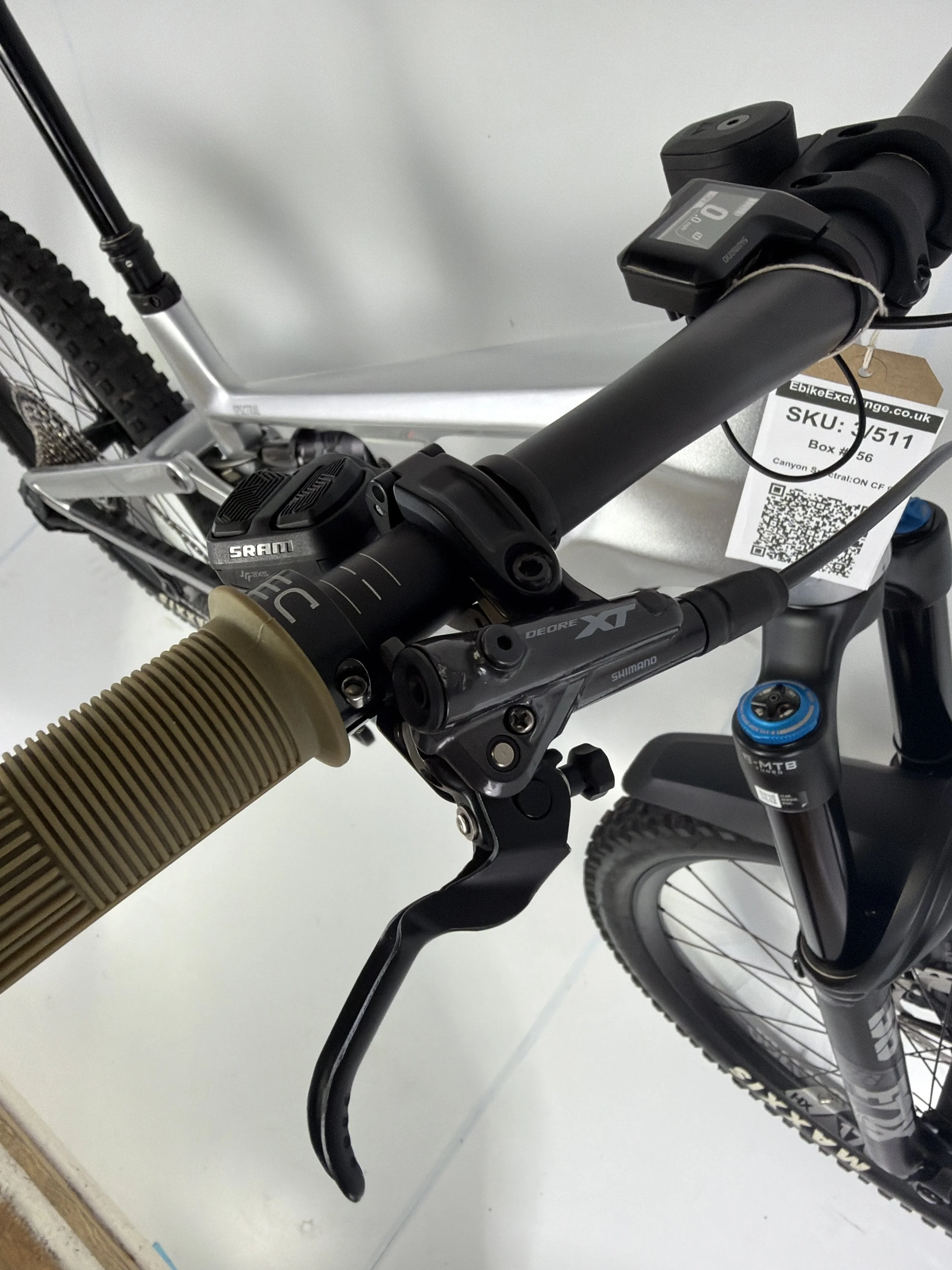3_511 - 07 Brake Levers.jpg