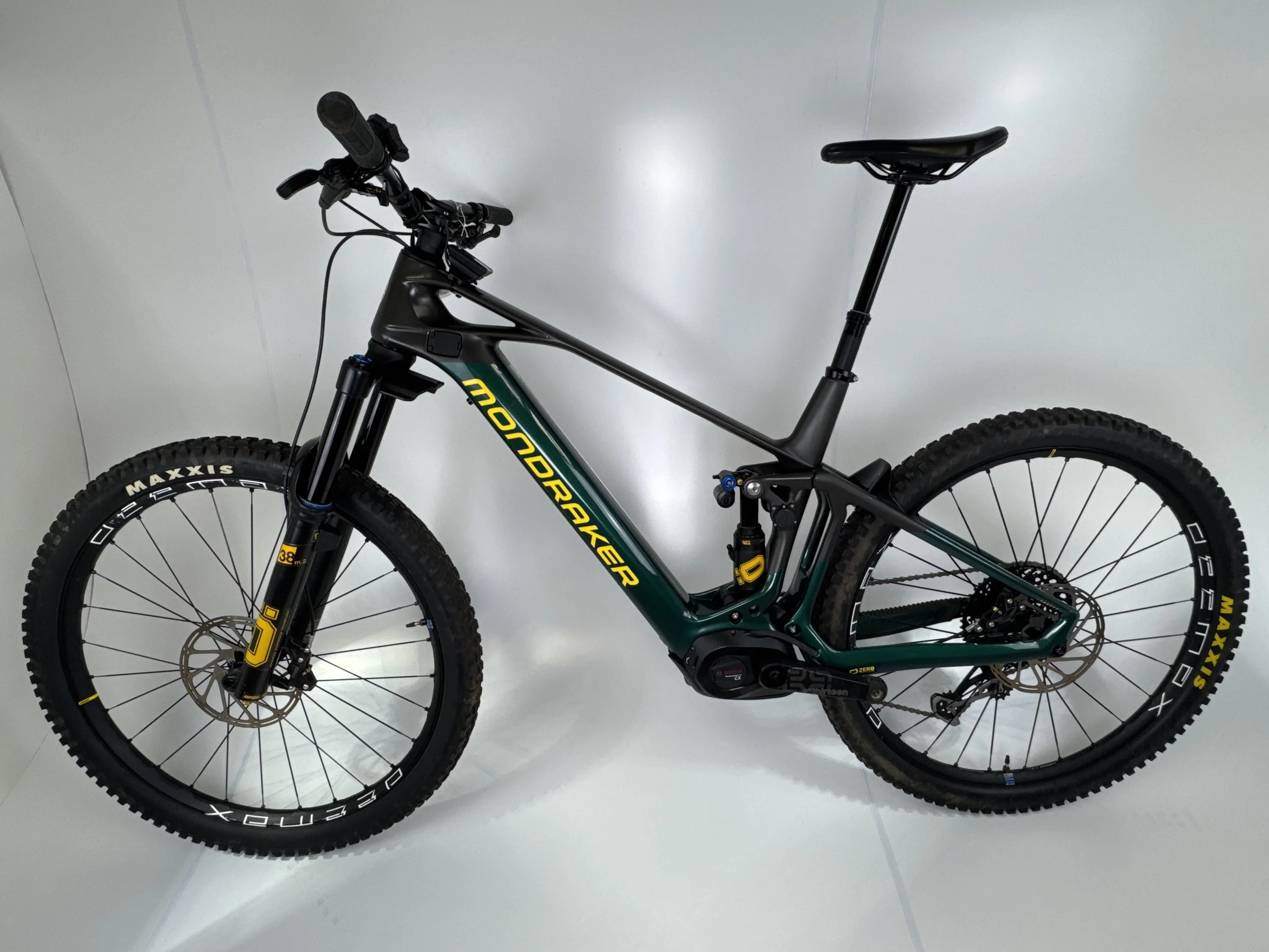 3_326 - 02 Non-Drive Side Full Bike.jpg