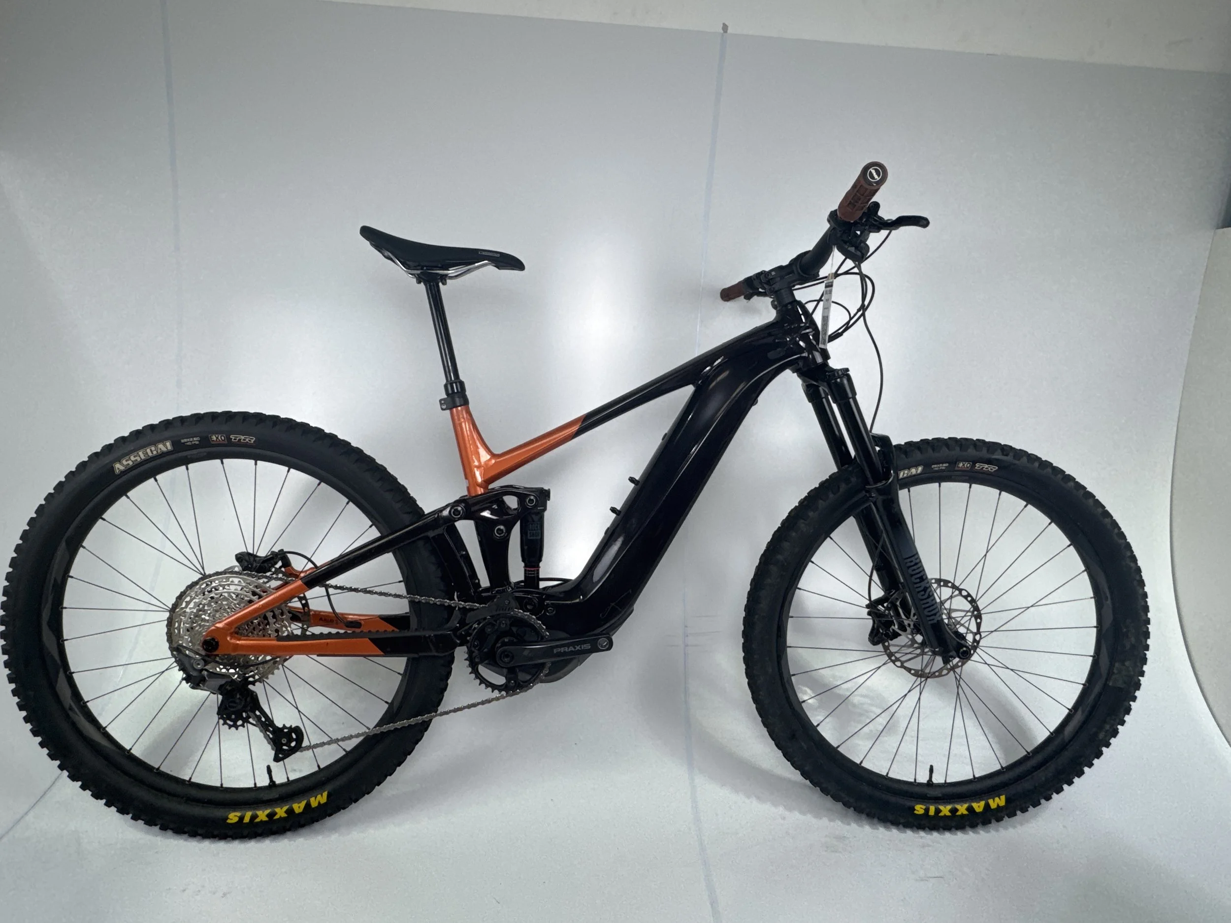 3_365 - 01 Drive Side Full Bike.jpg