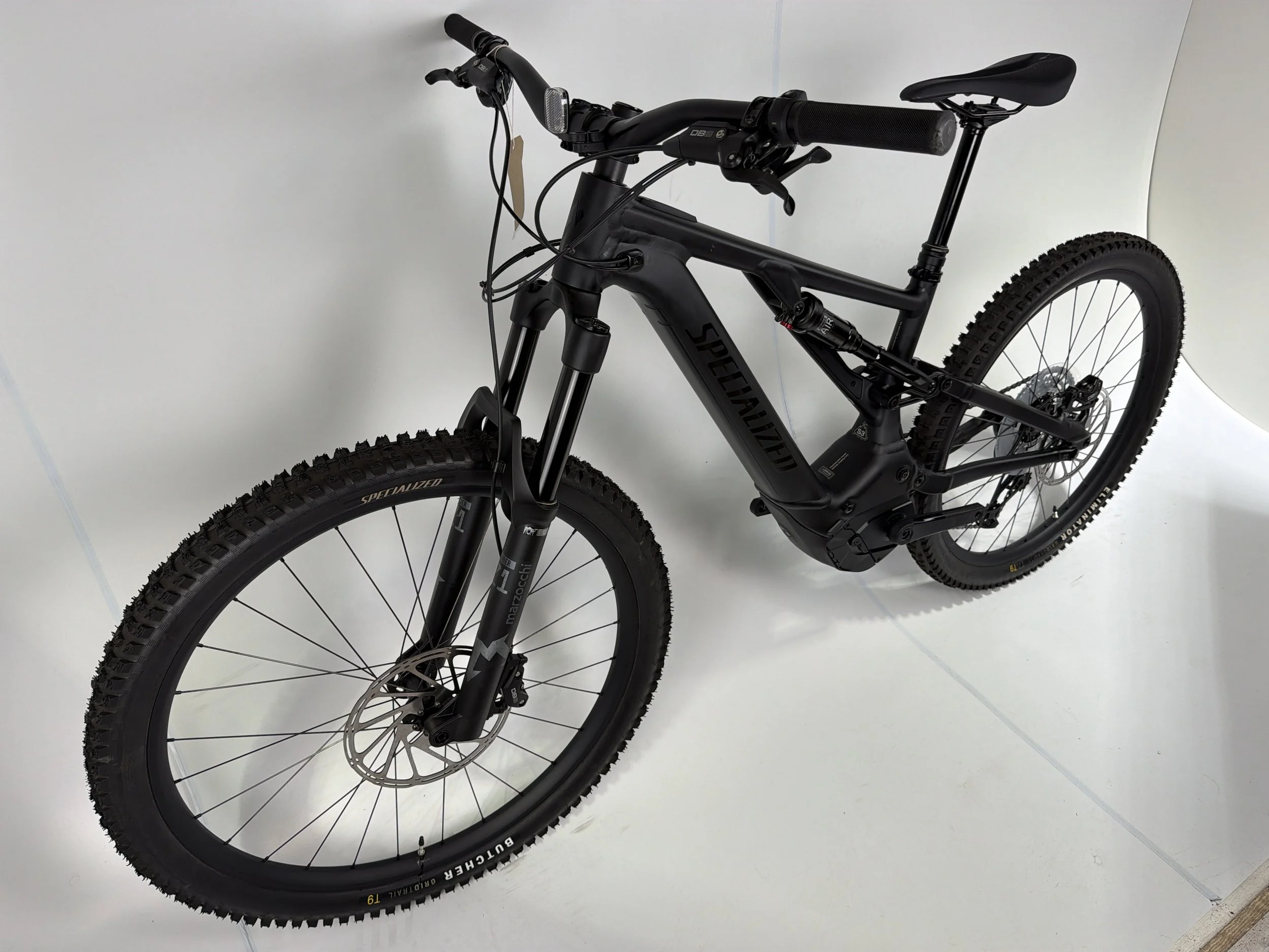3_505 - 05 Non-Drive Side Front Quarter.jpg