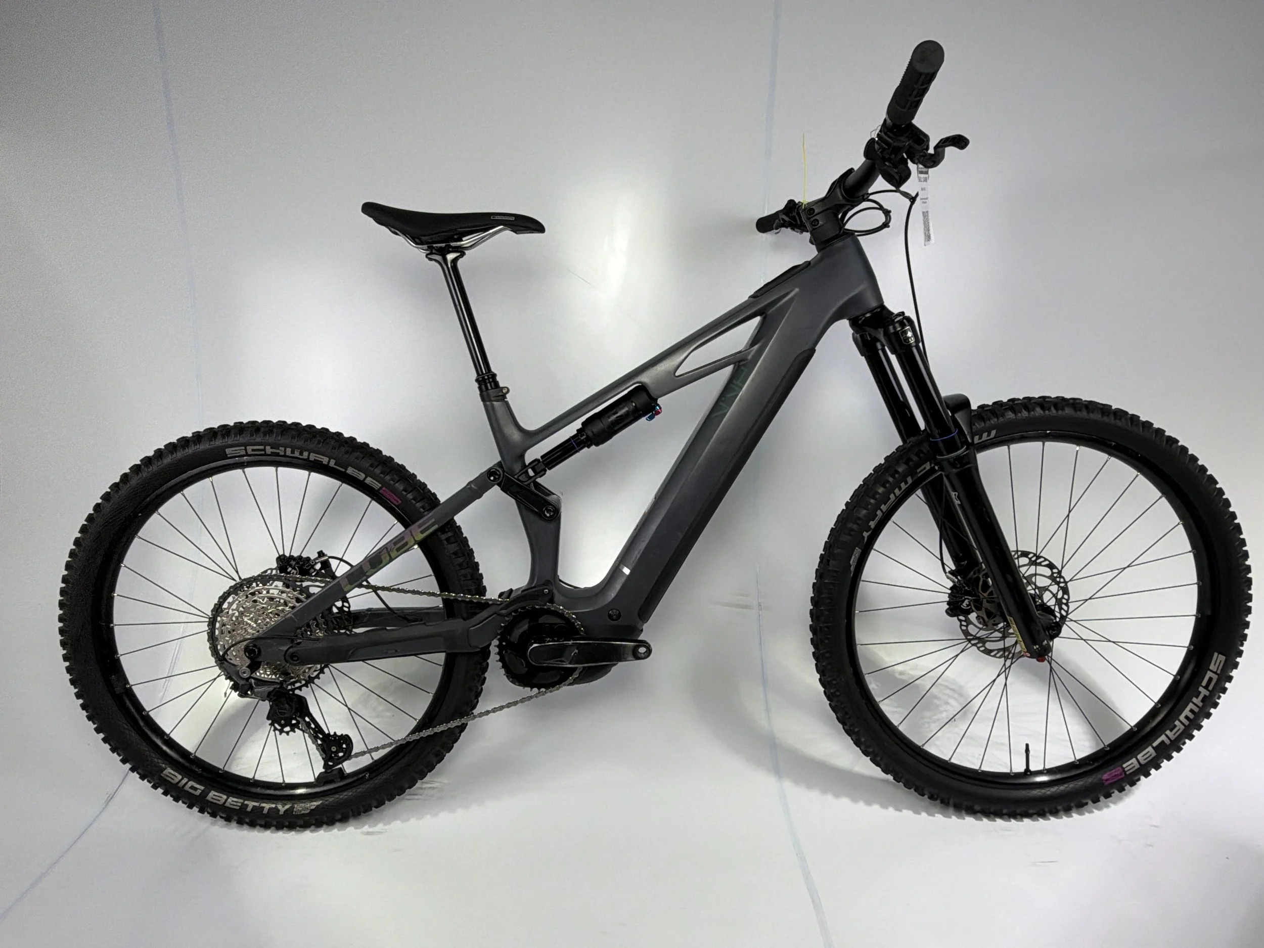 3_496 - 01 Drive Side Full Bike.jpg