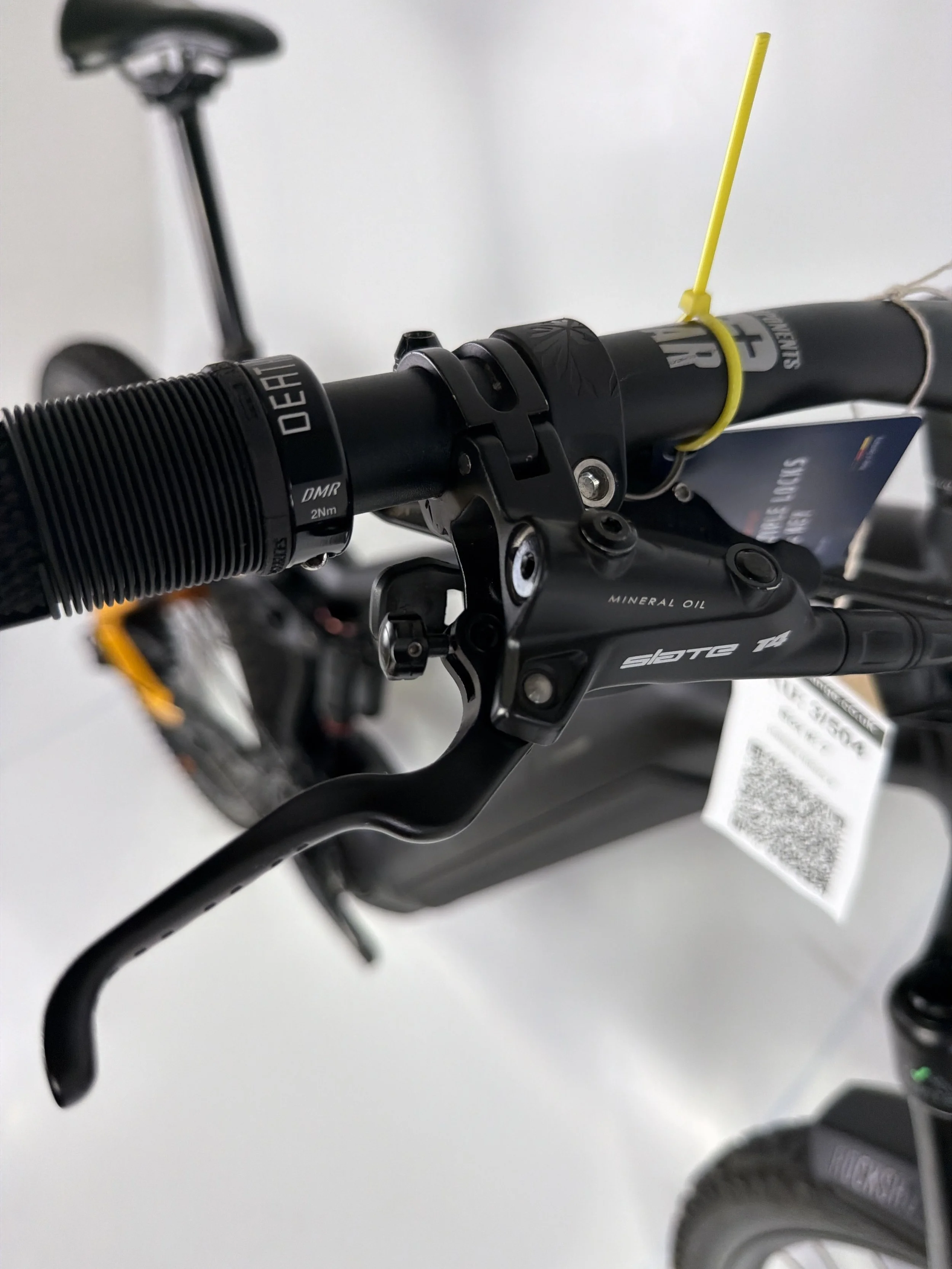 3_504 - 07 Brake Levers.jpg
