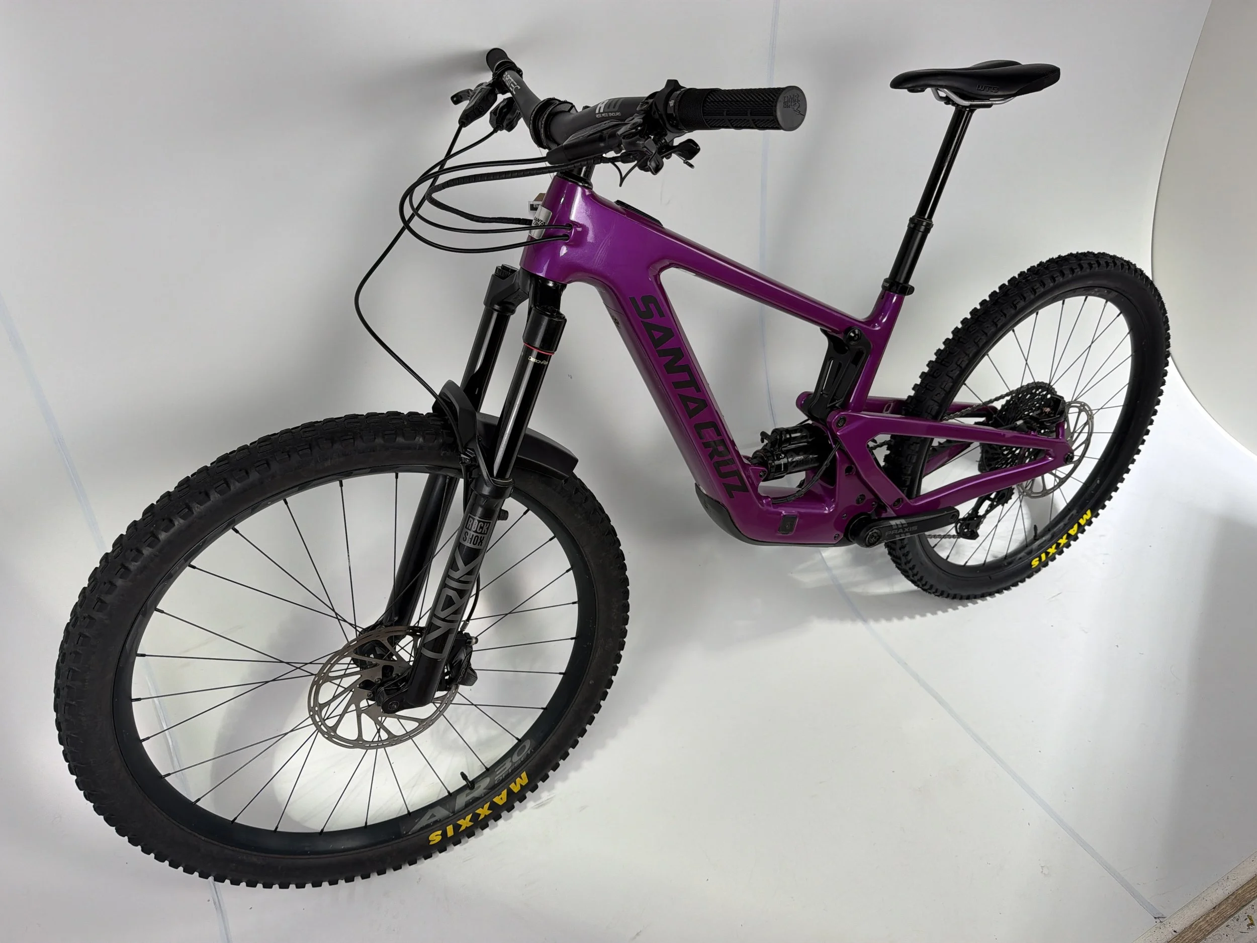 3_502 - 05 Non-Drive Side Front Quarter.jpg