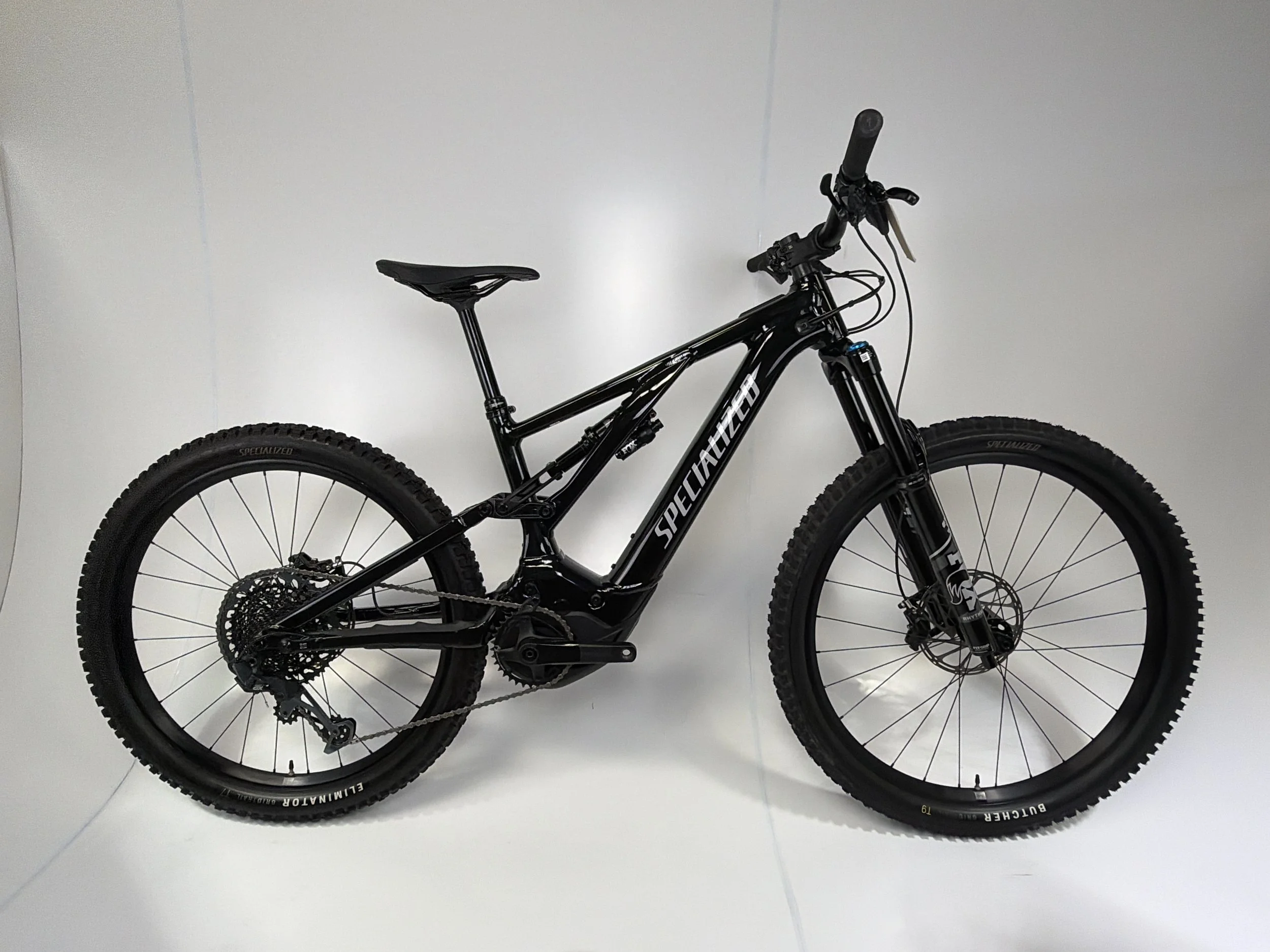 3_401 - 01 Drive Side Full Bike.jpg