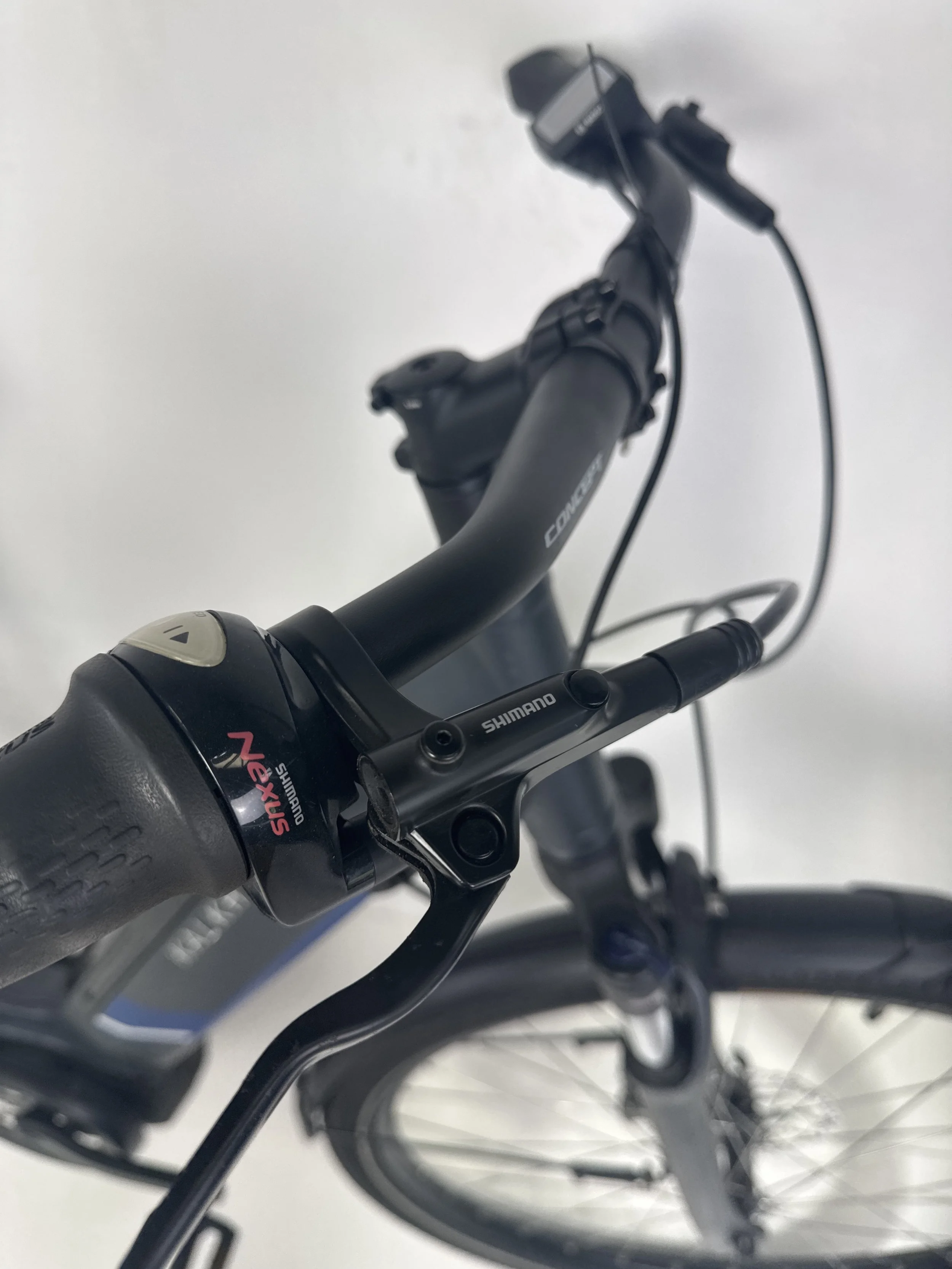 3_273 - 07 Brake Levers.jpg