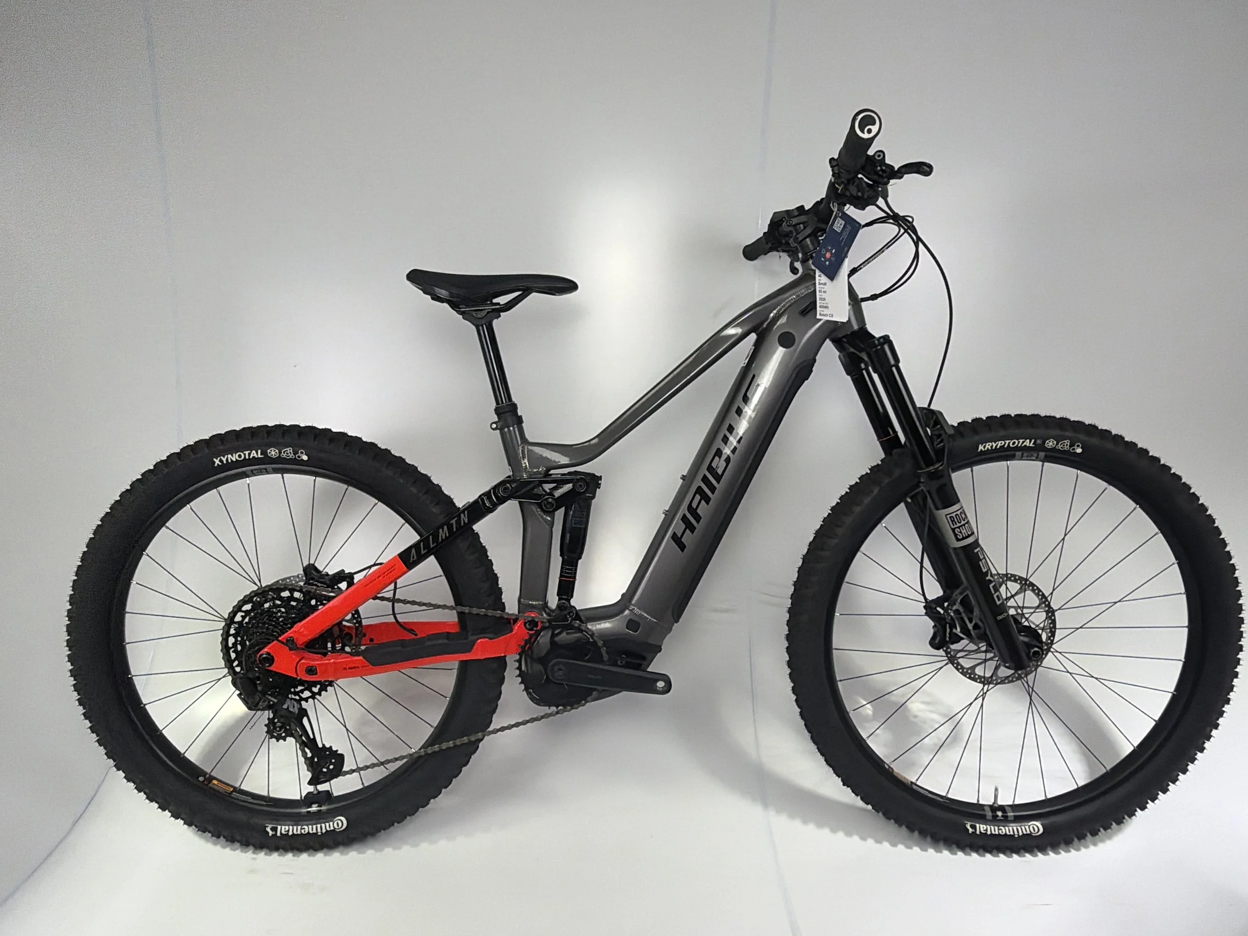 3_425 - 01 Drive Side Full Bike.jpg