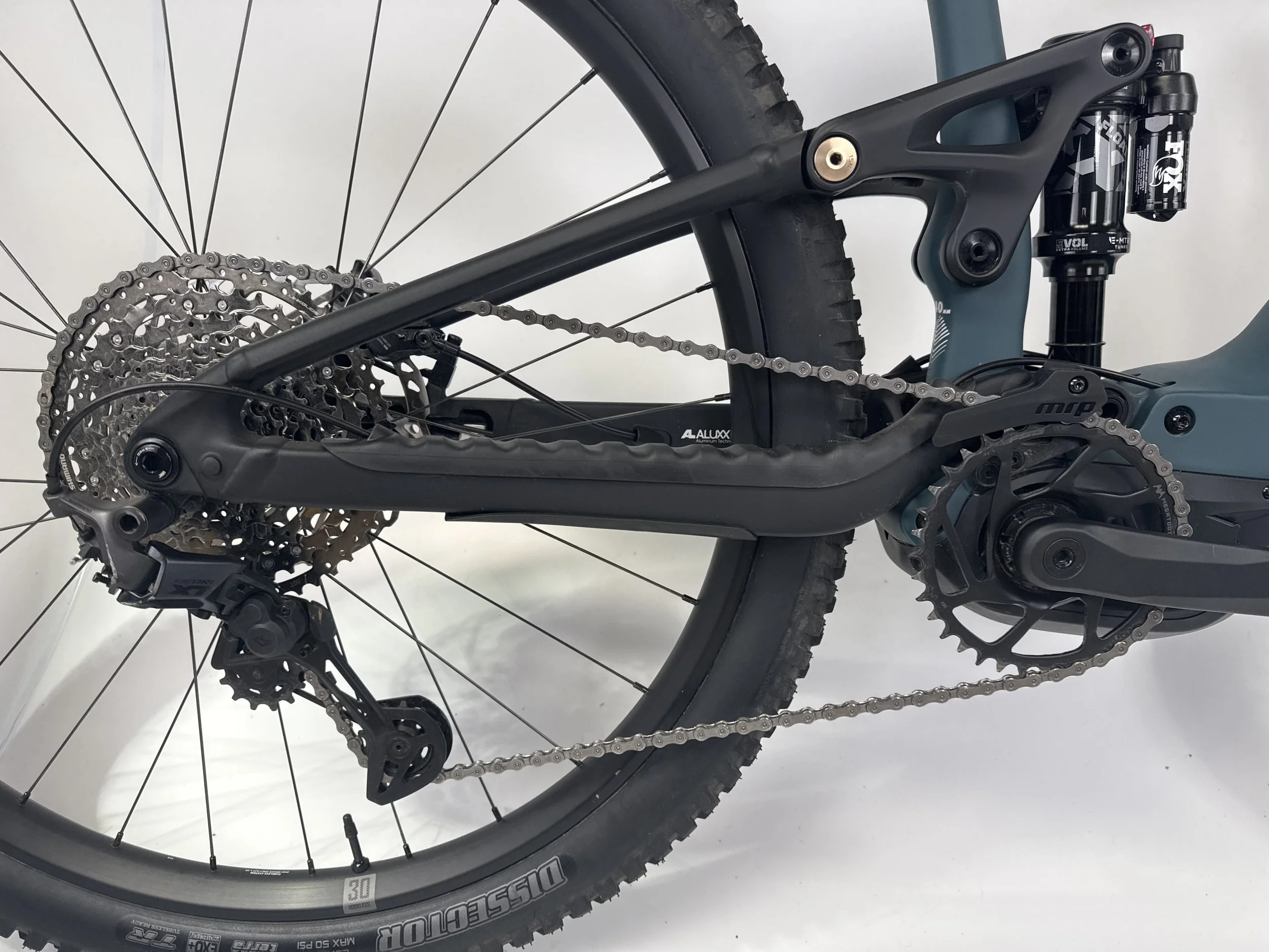 3_377 - 11 Drivetrain.jpg