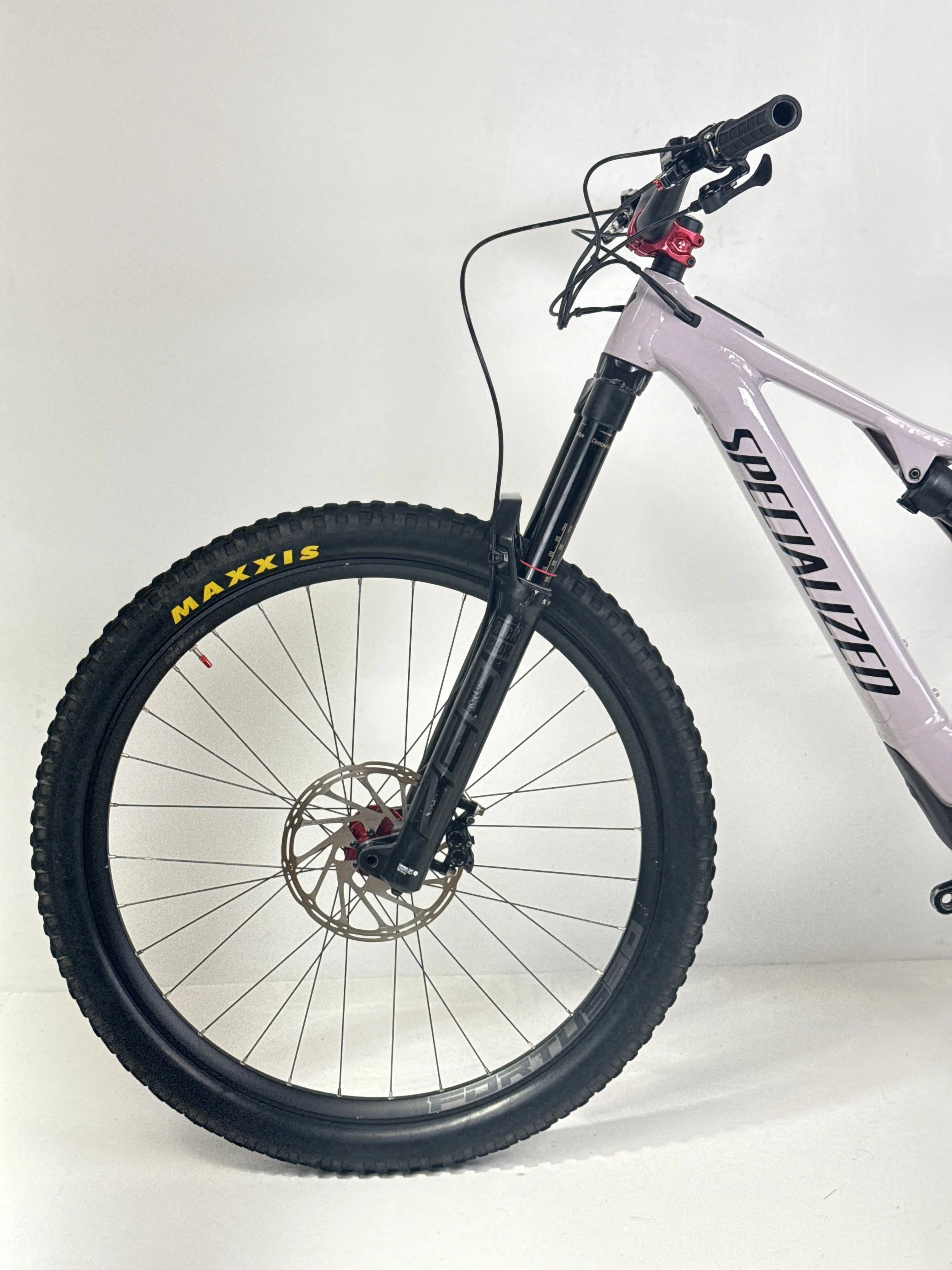 3_253 - 05 Non-Drive Side Front Quarter.jpg