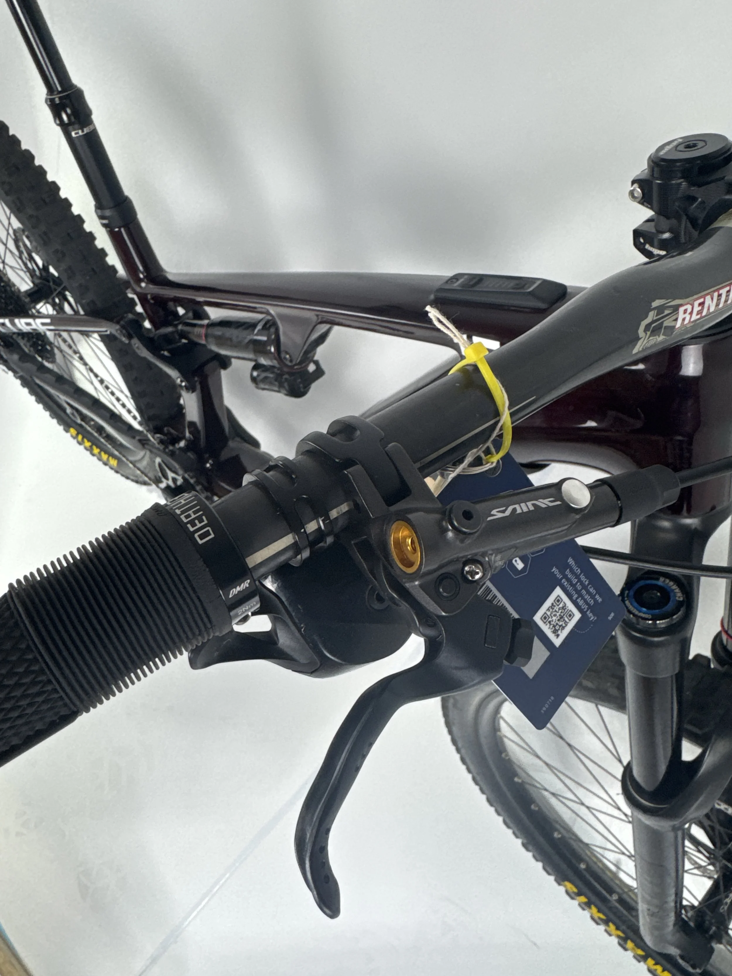3_374 - 07 Brake Levers.jpg