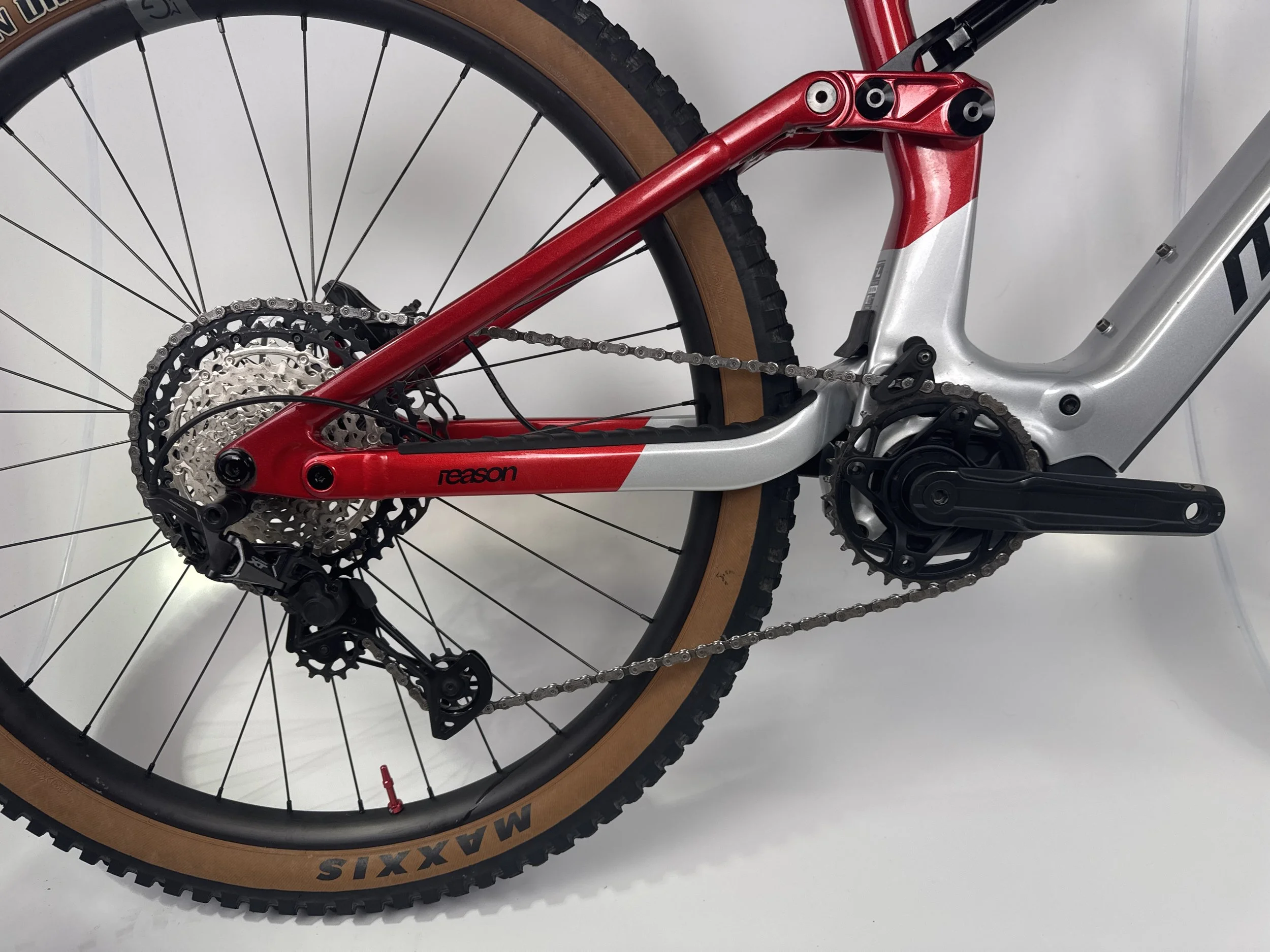 3_381 - 11 Drivetrain.jpg