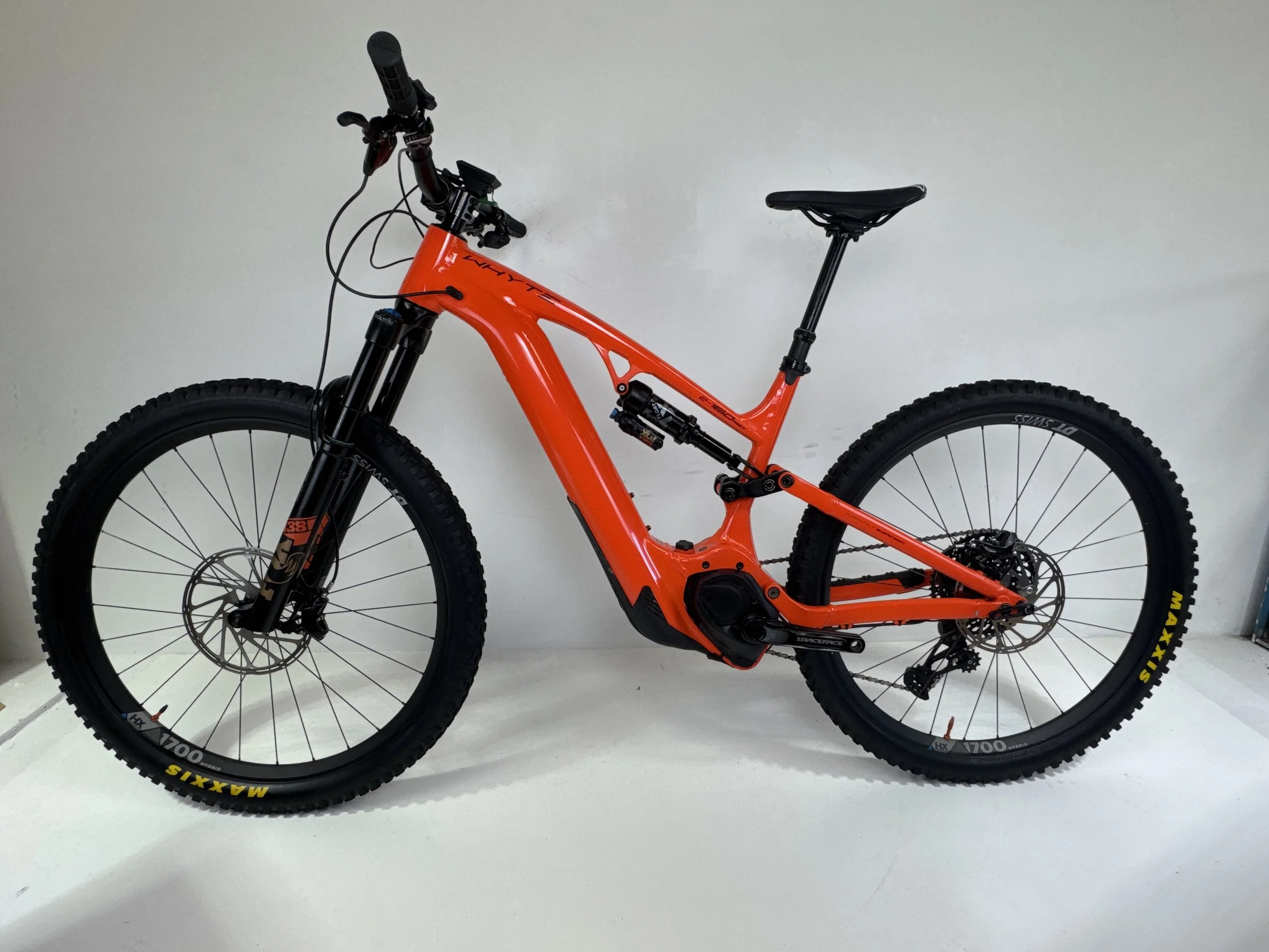 3_272 - 02 Non-Drive Side Full Bike.jpg