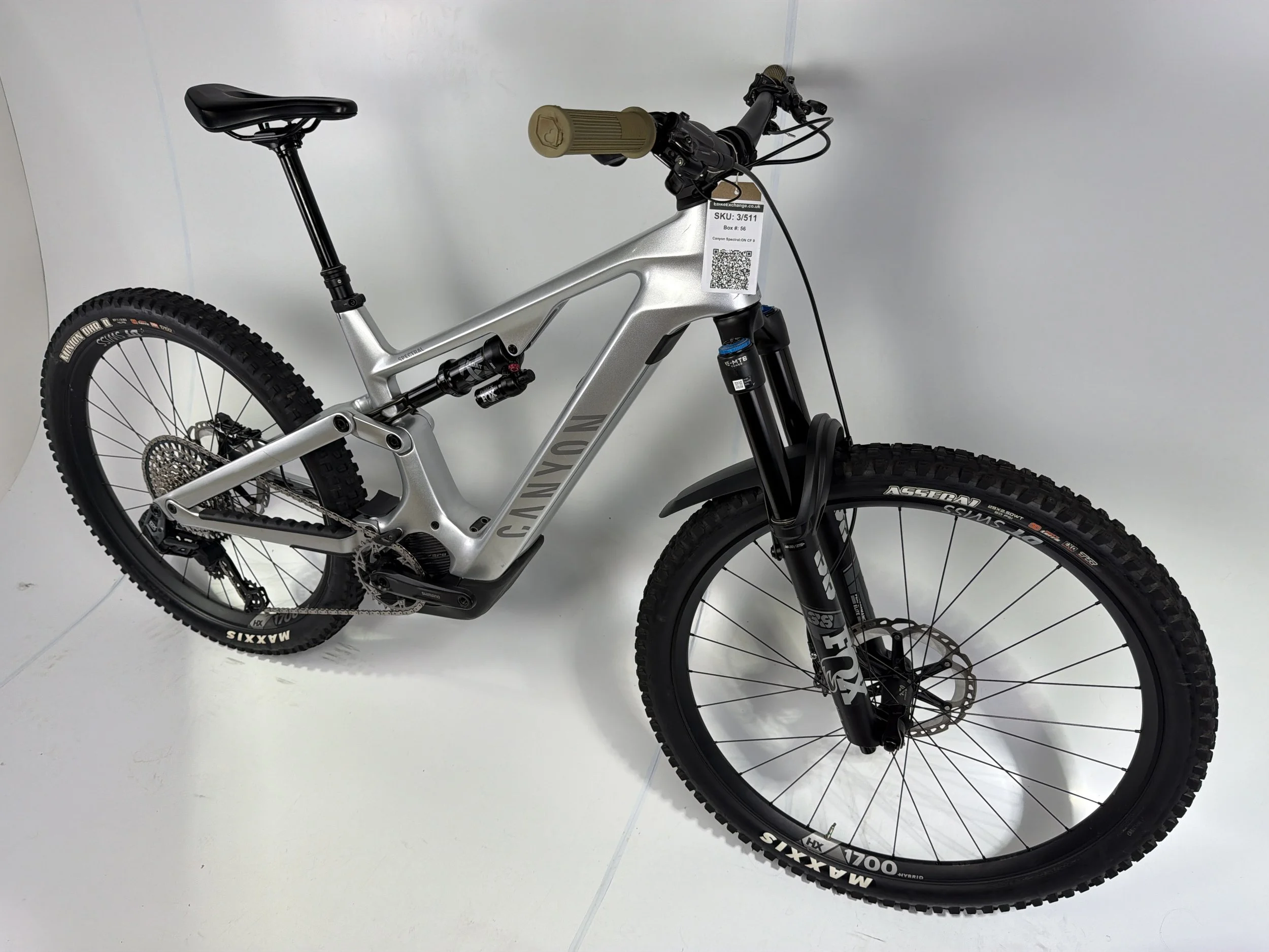 3_511 - 03 Drive Side Front Quarter.jpg