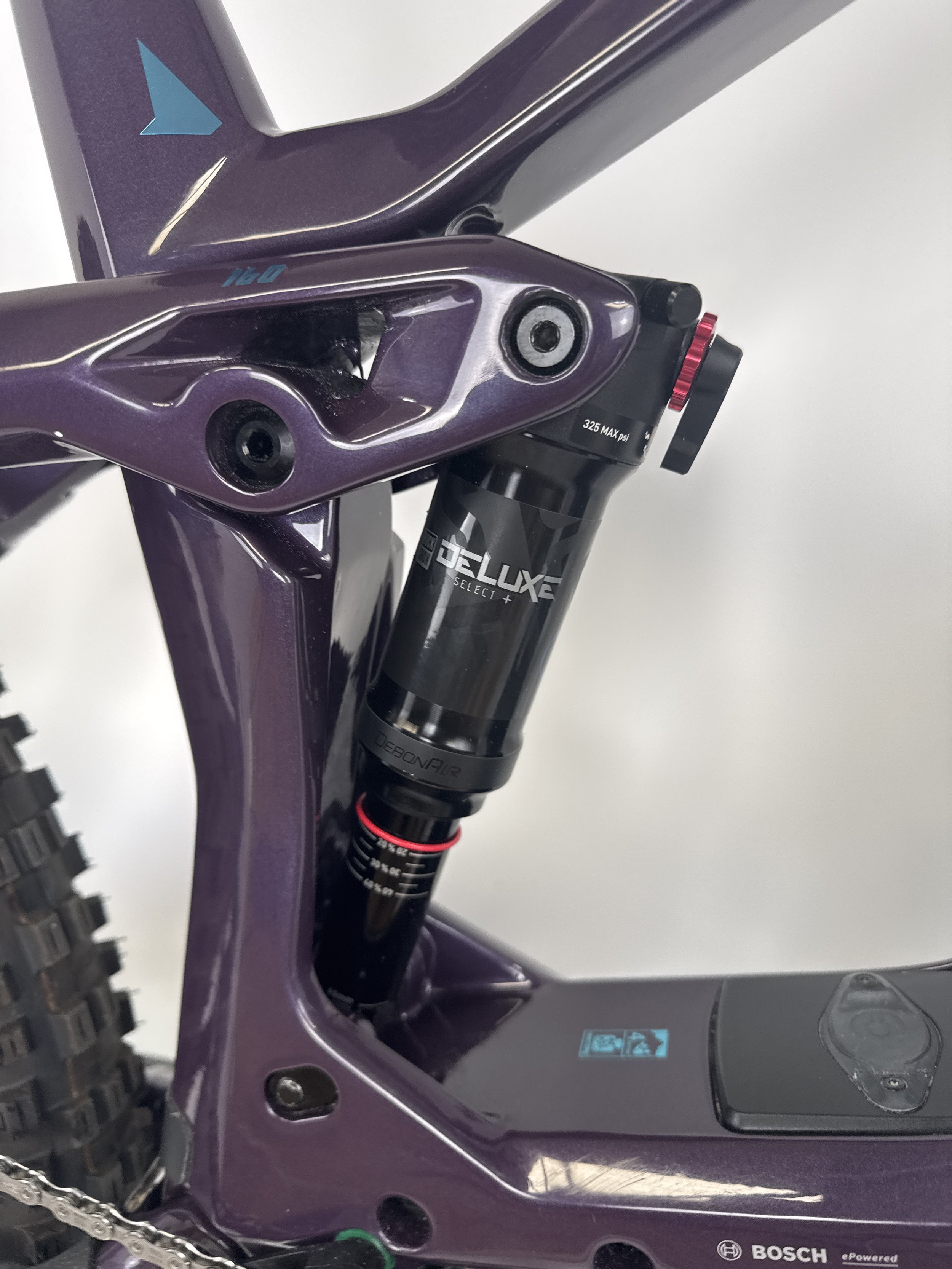 3_322 - 10 Shock.jpg