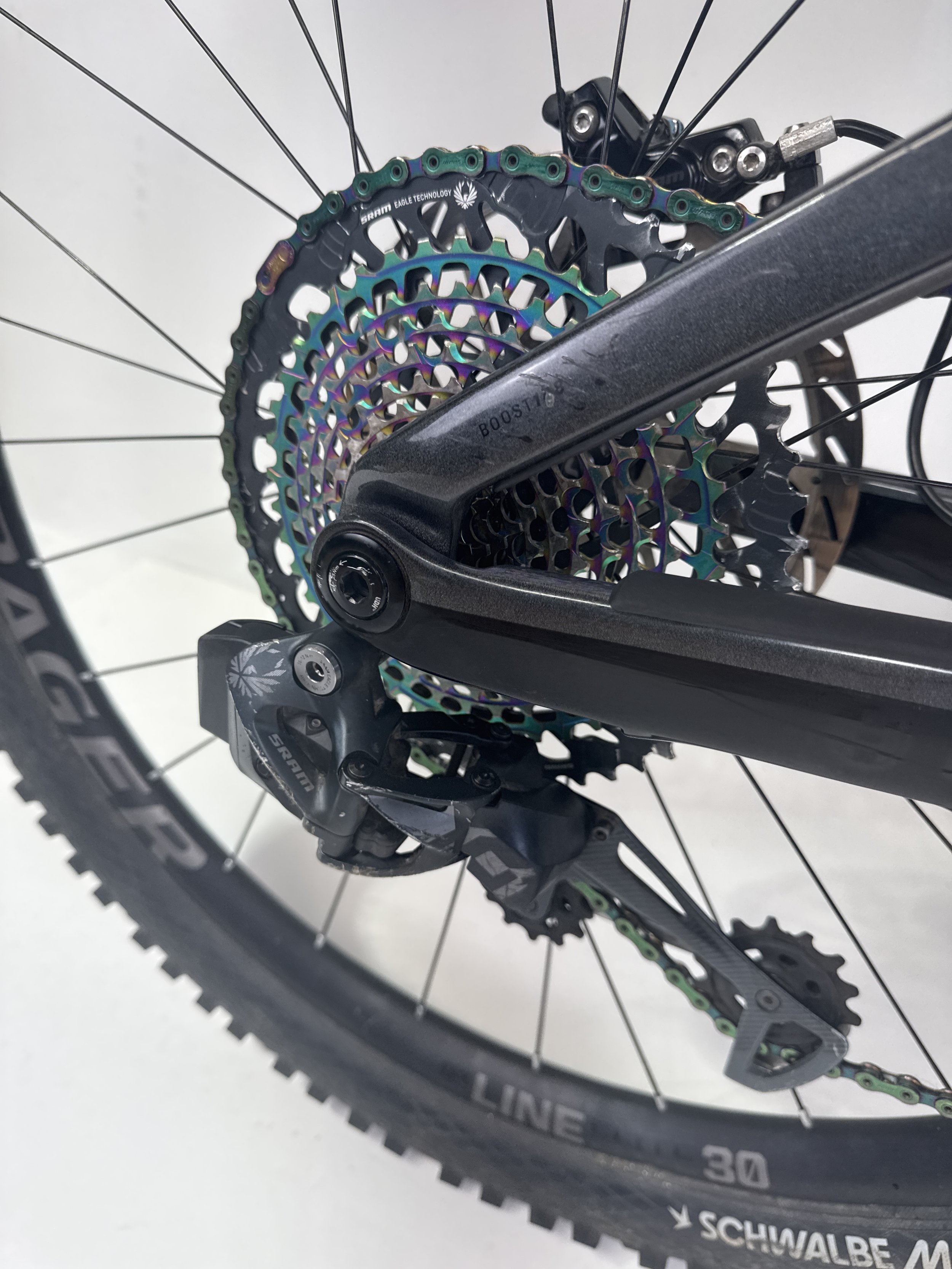 3_265 - 11 Drivetrain.jpg