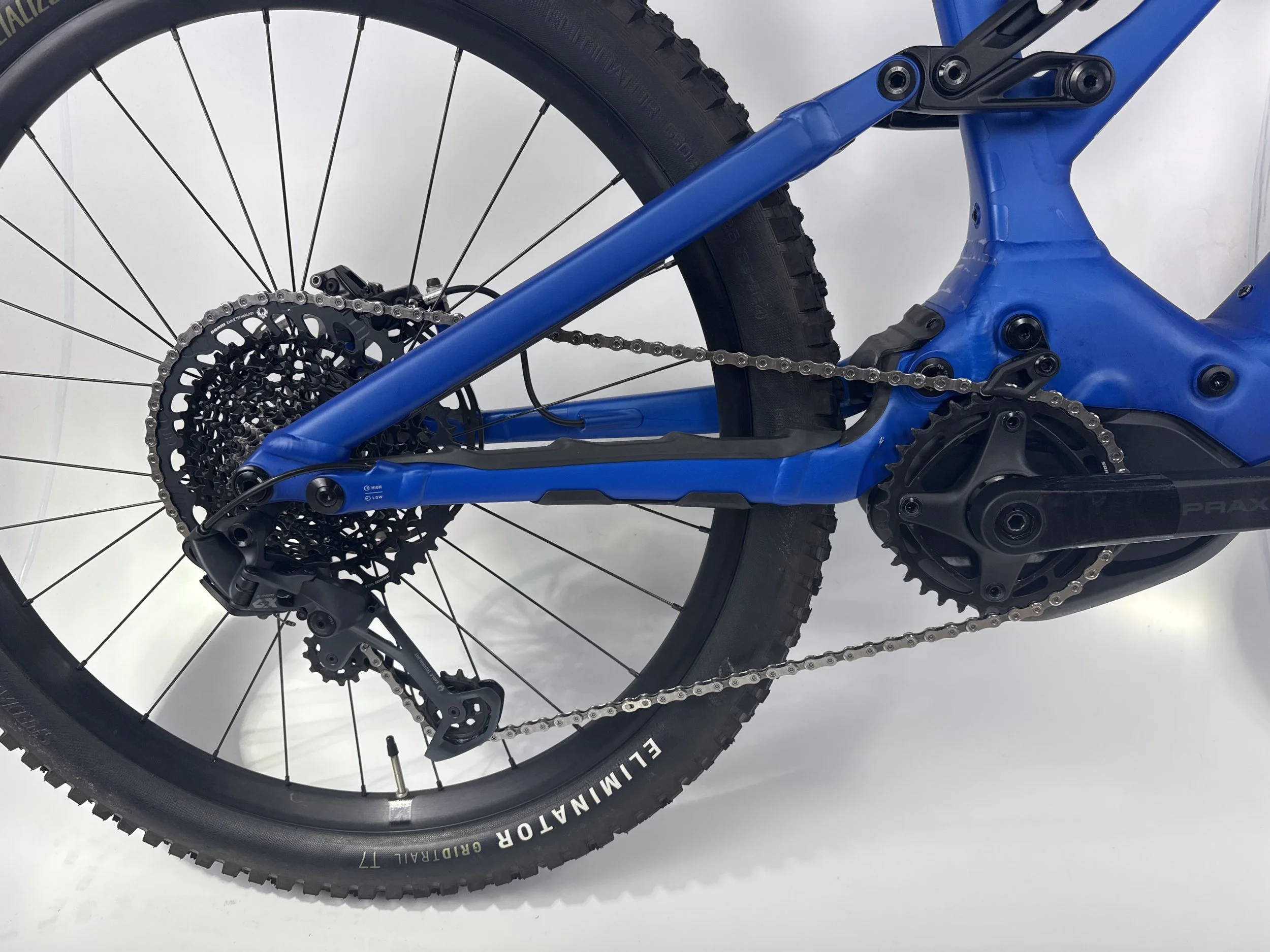 3_382 - 11 Drivetrain.jpg
