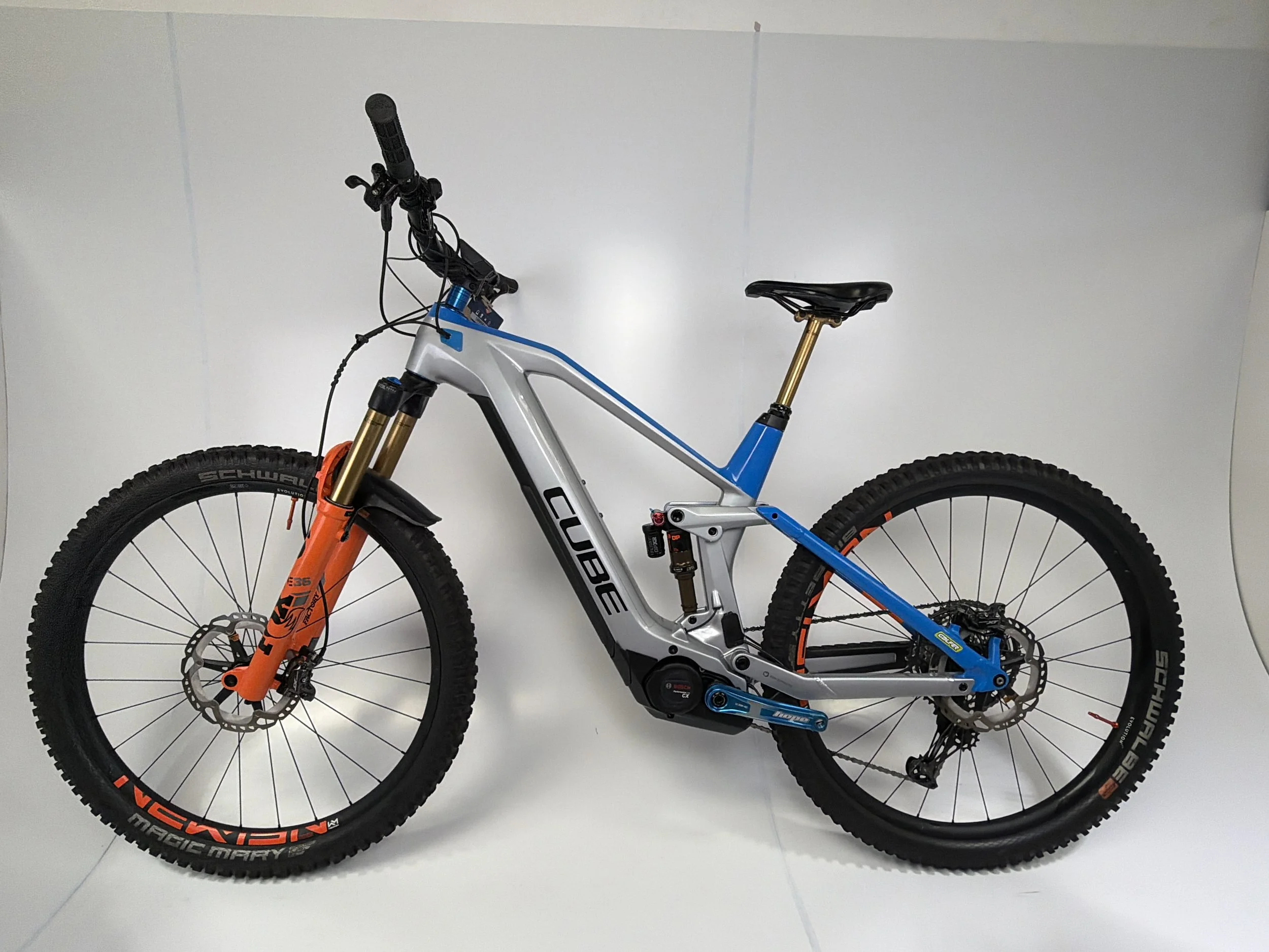 3_410 - 02 Non-Drive Side Full Bike.jpg