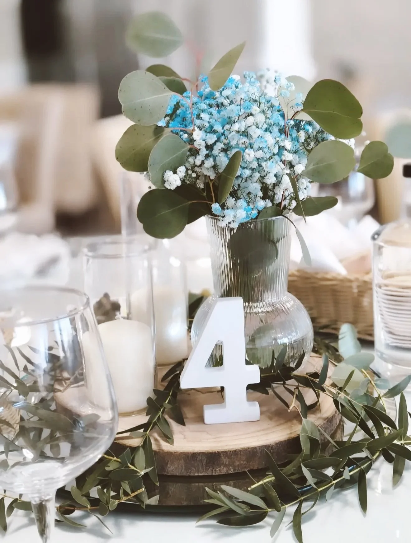 &spades;️ H&aacute; instantes assim, delicados, em tons suaves, que ficam guardados para sempre! ✨ Mais um registo de um batizado e 1.&ordm; anivers&aacute;rio pelas m&atilde;os da @newparties2020 🤎🩵 

𝐈𝐧𝐟𝐨𝐫𝐦𝐚𝐜̧𝐨̃𝐞𝐬 𝐞 𝐑𝐞𝐬𝐞𝐫𝐯𝐚𝐬:
