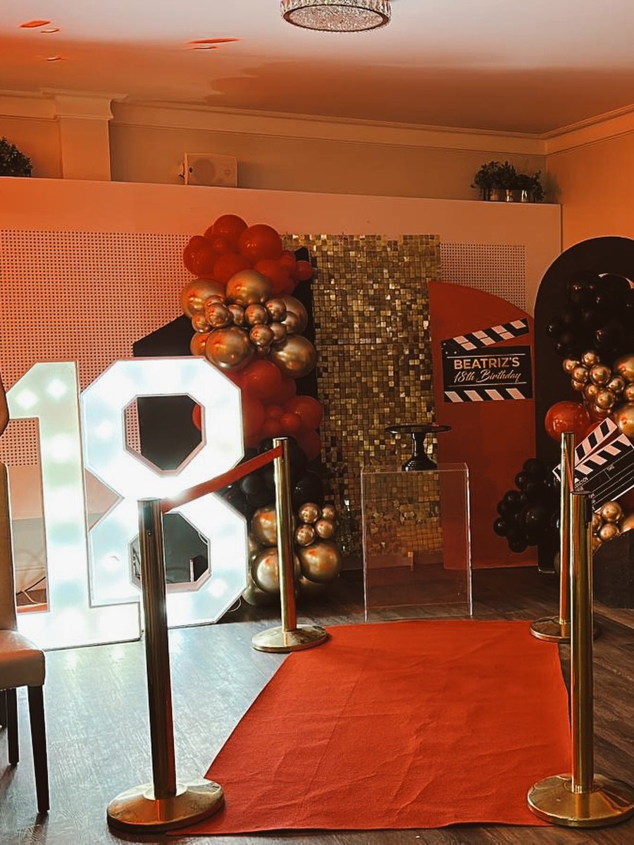 &spades;️ Detalhes da festa incr&iacute;vel de 18 anos da Beatriz! 🎇🎉

𝐈𝐧𝐟𝐨𝐫𝐦𝐚𝐜̧𝐨̃𝐞𝐬 𝐞 𝐑𝐞𝐬𝐞𝐫𝐯𝐚𝐬:
📞 932 302 462
✉️ reservas@sohomafra.com
📍 Rua Principal, n.&ordm; 10, Ervideira - Enxara do Bispo, Mafra

#Mafra #SohoMafra #Soho