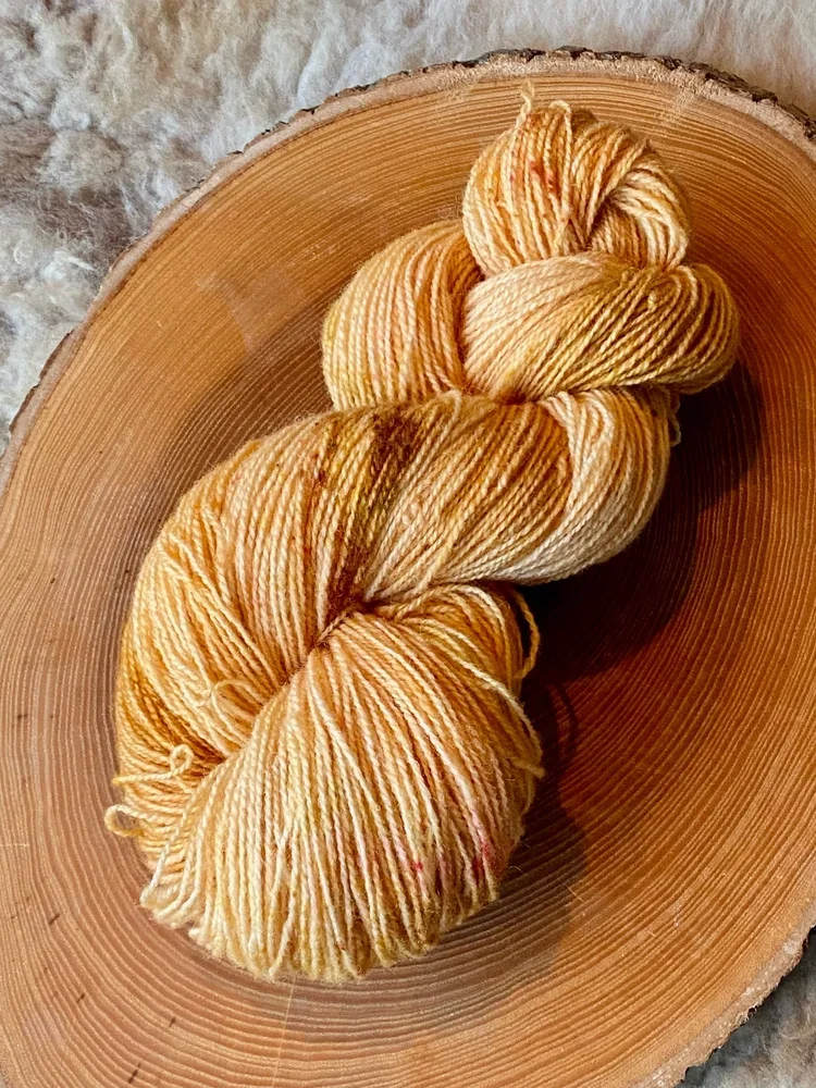 Apricot mit Sprenkel Britisches Garn