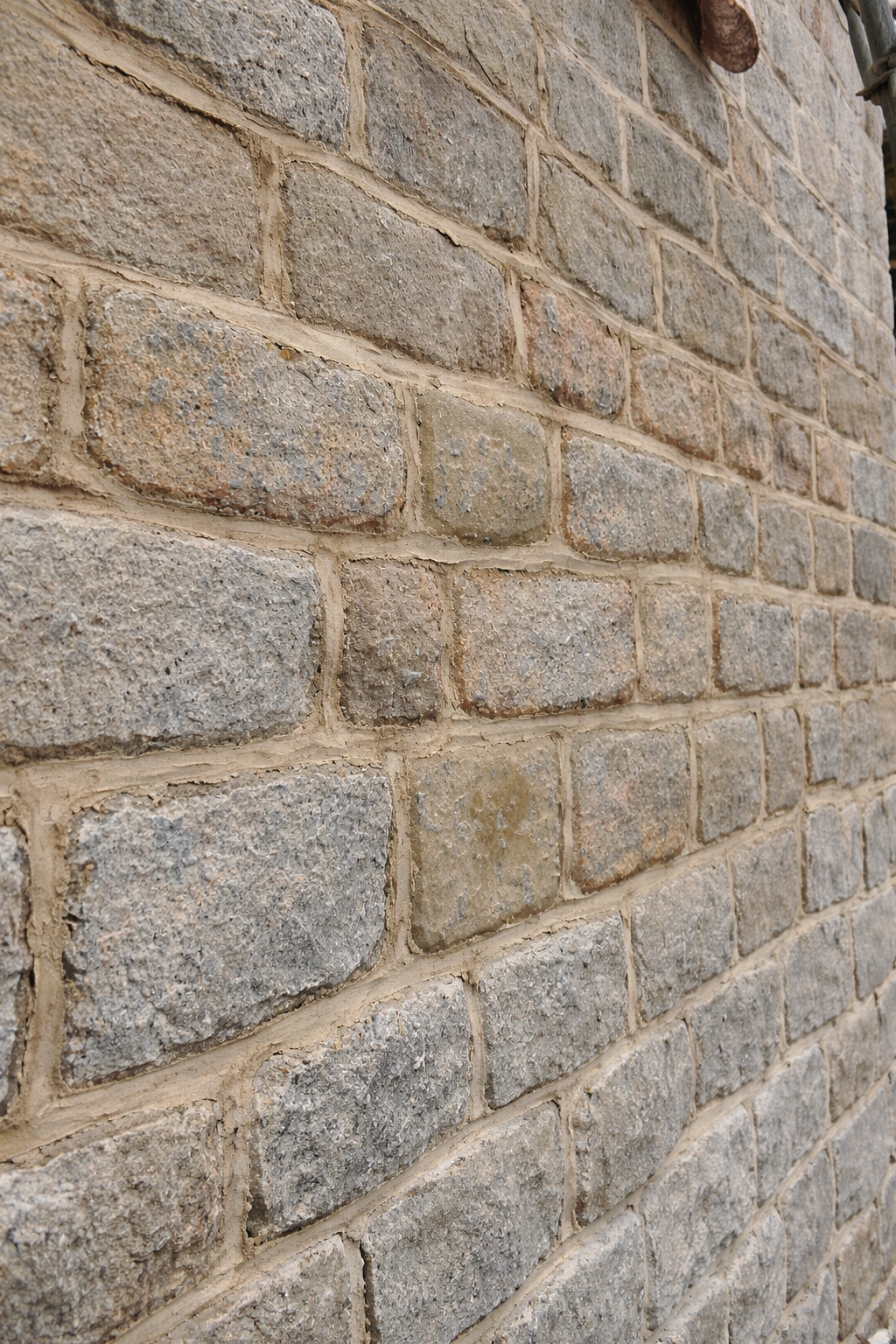 Lime pointing, light mix before bat and brush