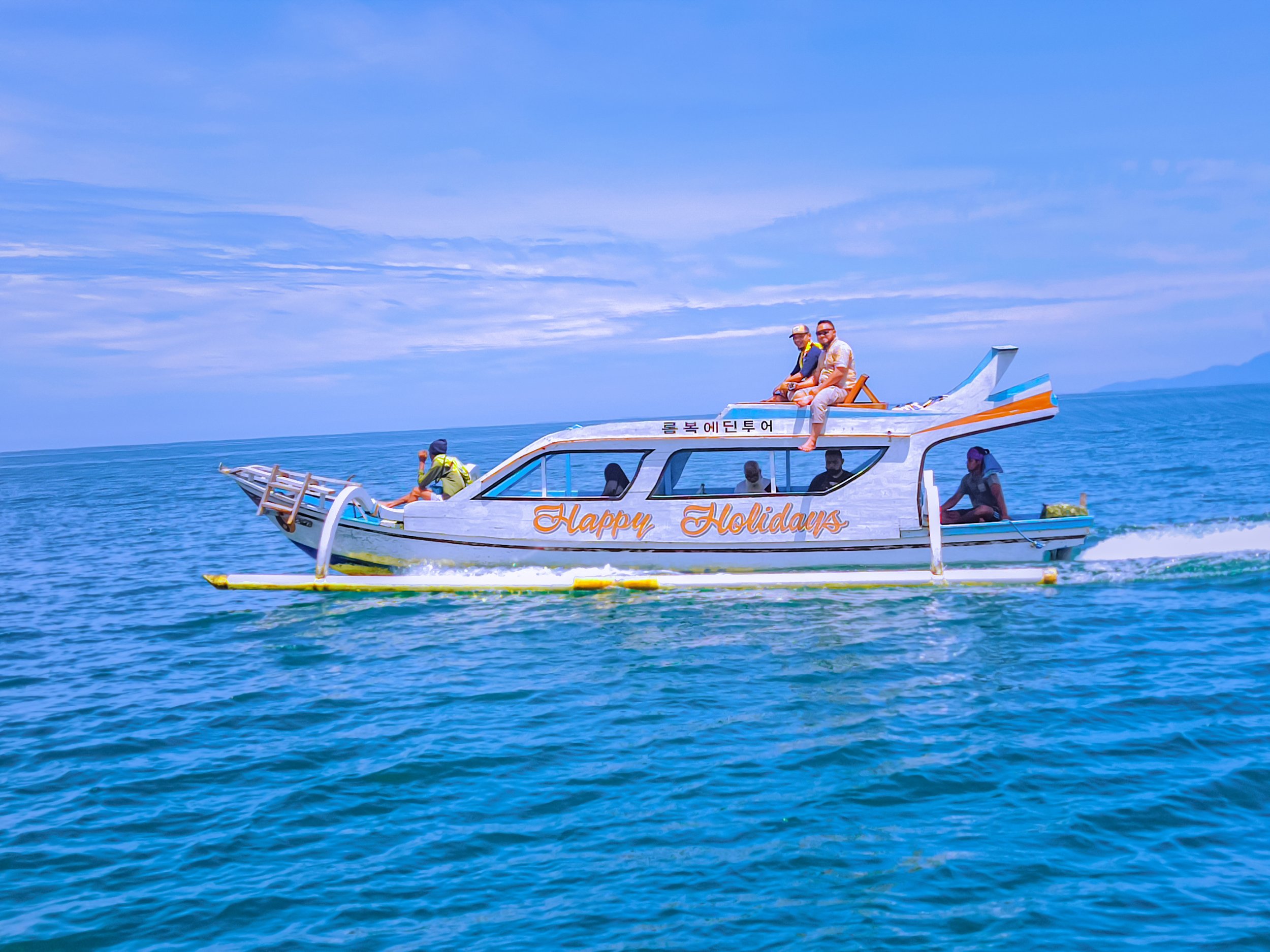 Boat on water.jpg