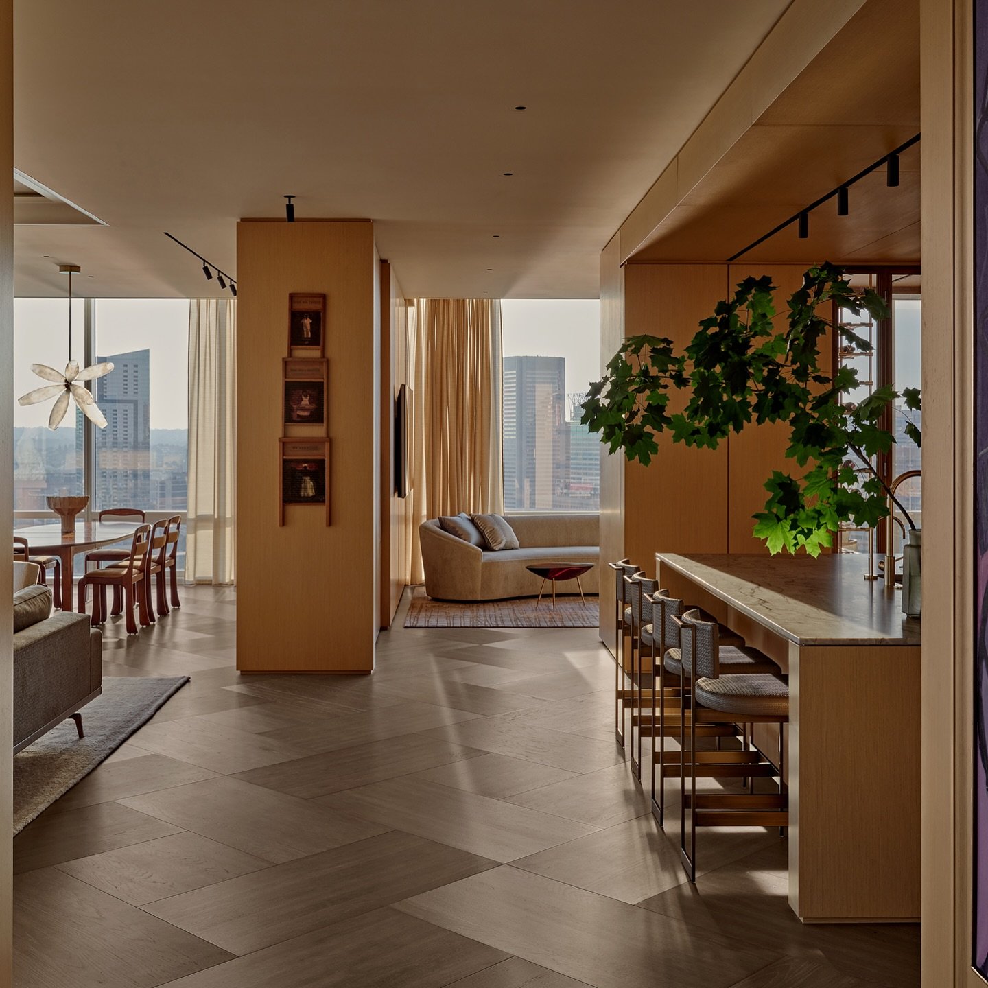 Views from above. 

Architect: @zigersnead 
Interior Design: @lauraleeclarkinteriordesign 
Custom Builder: @pyramid_builders 
Photography: @stephen_karlisch_photo 
Stylist: @jennyoconnorstudio 

#pyramidbuilt #ultrahome #fourseasons #penthouse #luxur