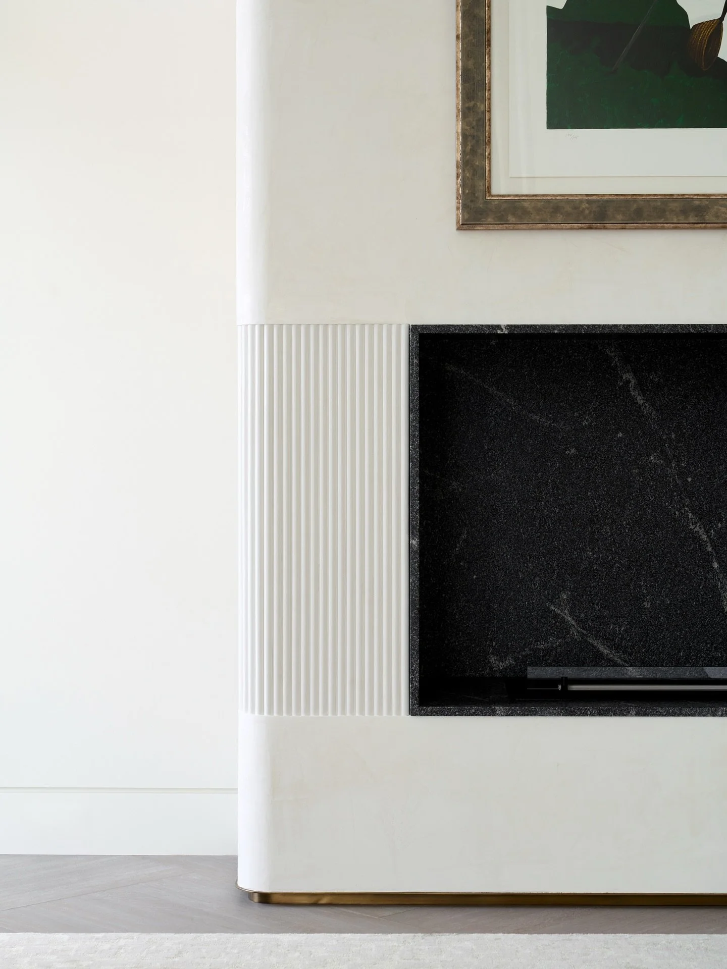 Channeling @pantone&rsquo;s 2026 color of the year. 

Architect: @zigersnead 
Interiors Design: @lauraleeclarkinteriordesign 
Custom Build: @pyramid_builders 
Photographer: @stephen_karlisch_photo 
Stylist: @jennyoconnorstudio 

#ultrahome #pyramidbu