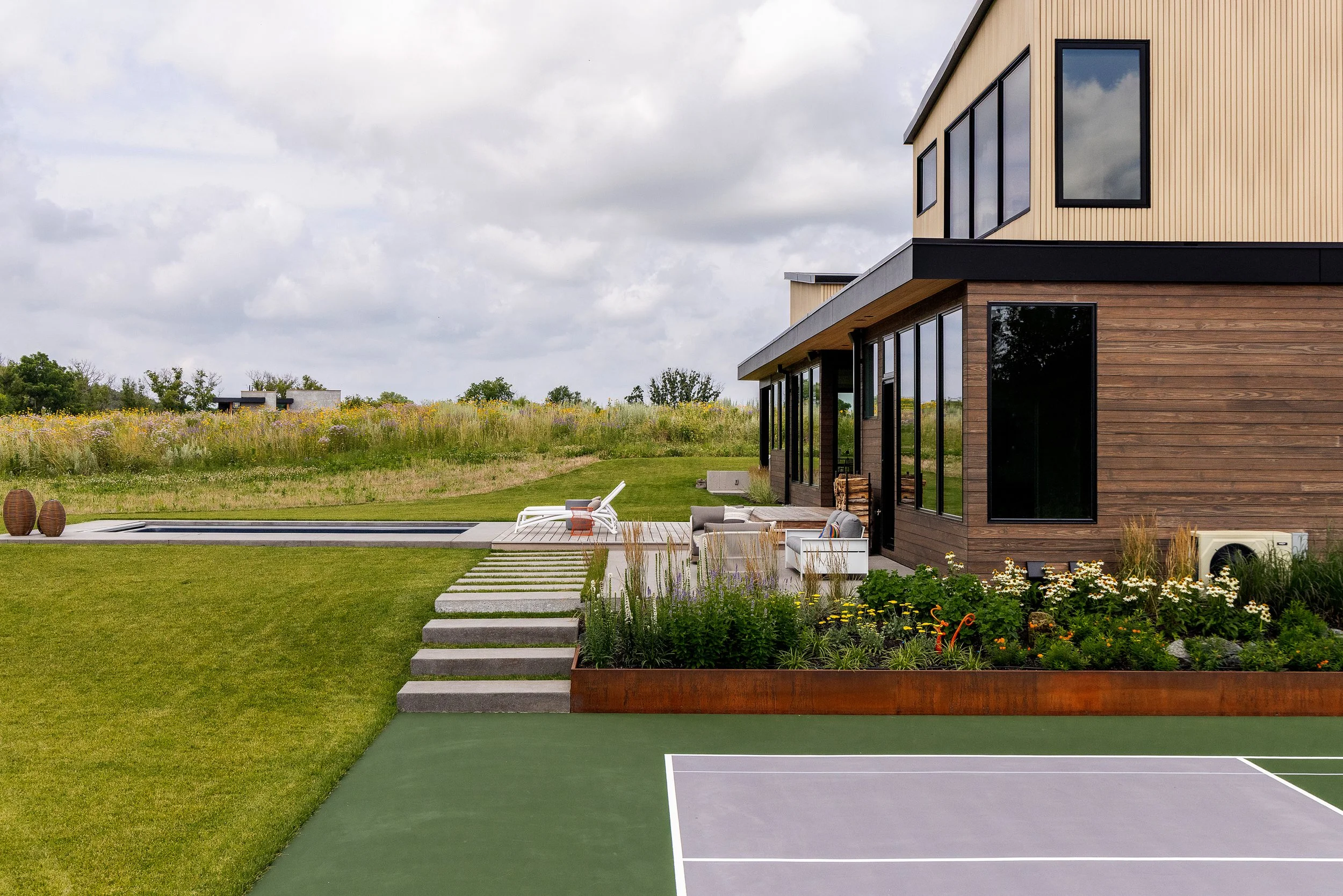 Strand_Cates_ WOS - Exteriors - 56.jpg