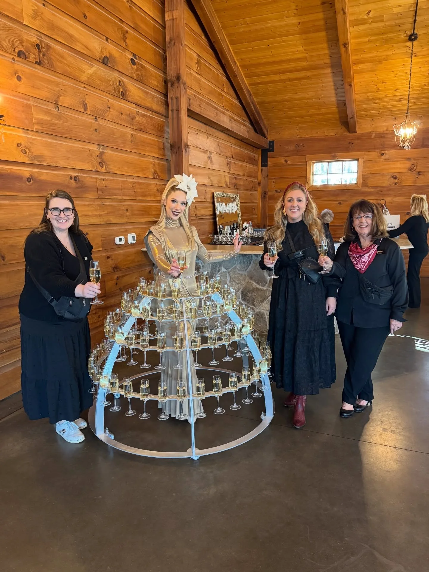 Stepping into the 2026 wedding season with full hearts 💜 

As we reminisce on the unforgettable moments of 2025, we&rsquo;re overflowing with gratitude&mdash;for the incredible team of ladies who make up Alyson Jean Events, for our amazing couples w