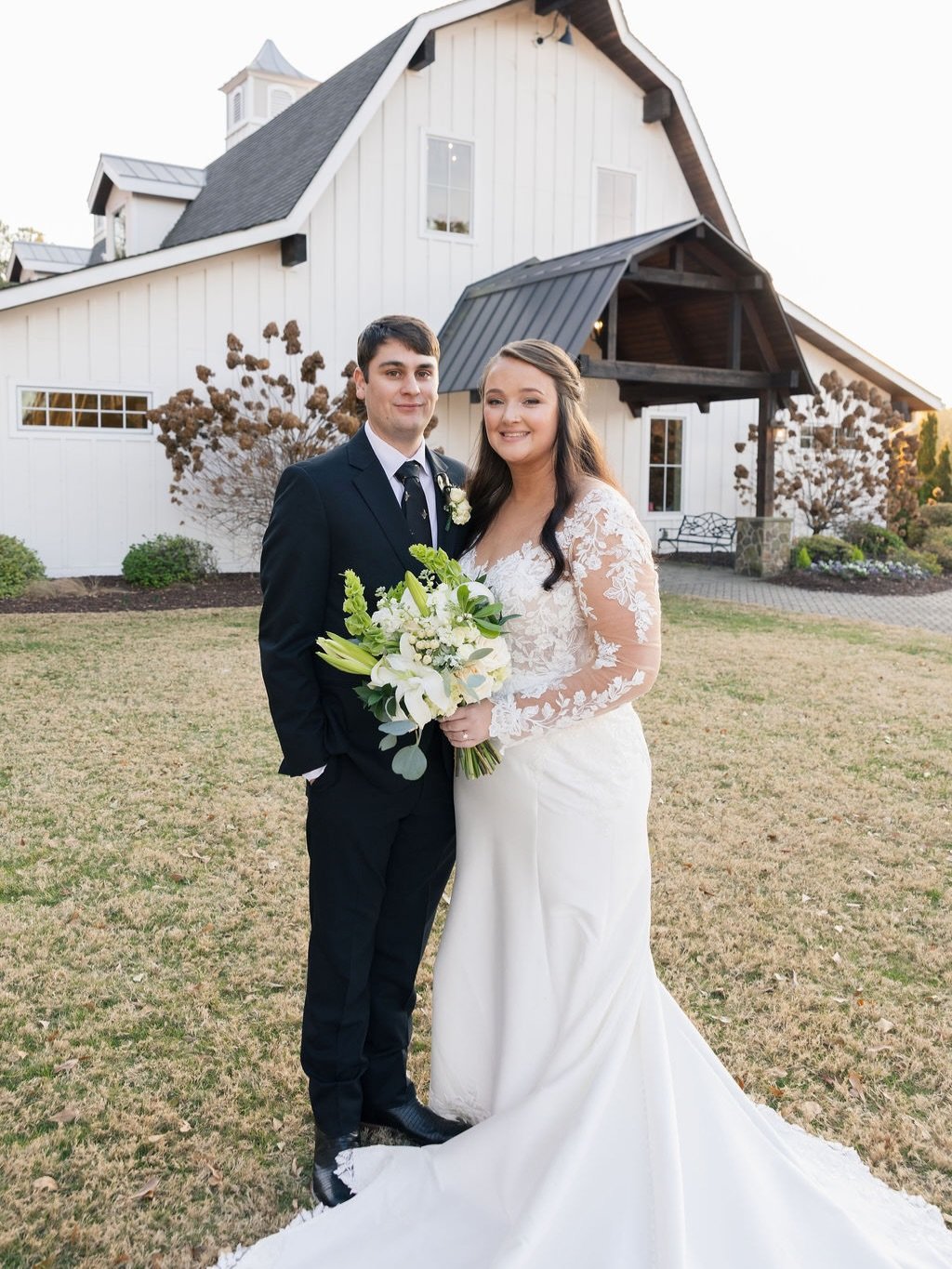 What a full-circle moment for Macey + Deven&rsquo;s wedding! 🤍✨ 

Coordinating this beautiful wedding for such a sweet Bride and Mother of the Bride we&rsquo;ve had the pleasure of working with before made the day even more special. 

If they look f