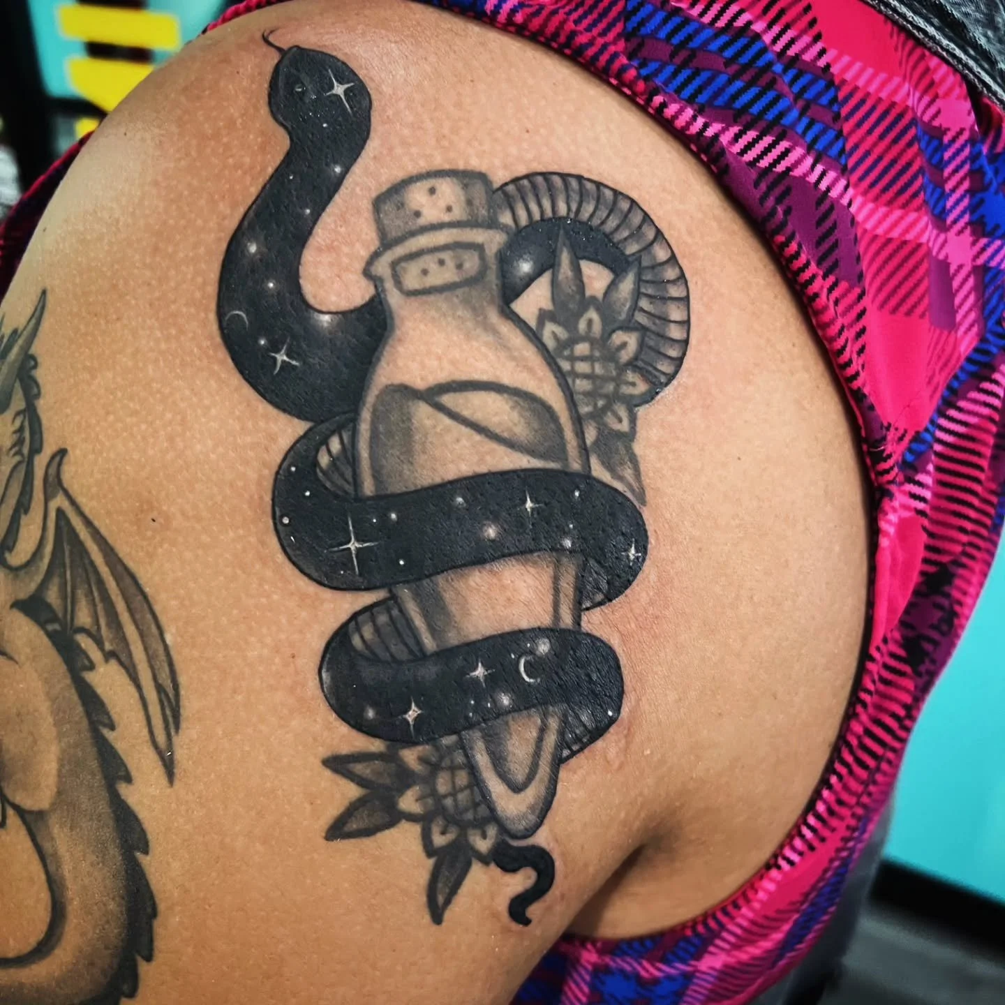 Same tattoo. New era. 🐍🌌

Swipe for the before ➡️

Artist: @robtattooguy
.
.
.
#legacytattoovi #YouArePartOfOurLegacy #stthomasusvi #tattoos #tattootourism