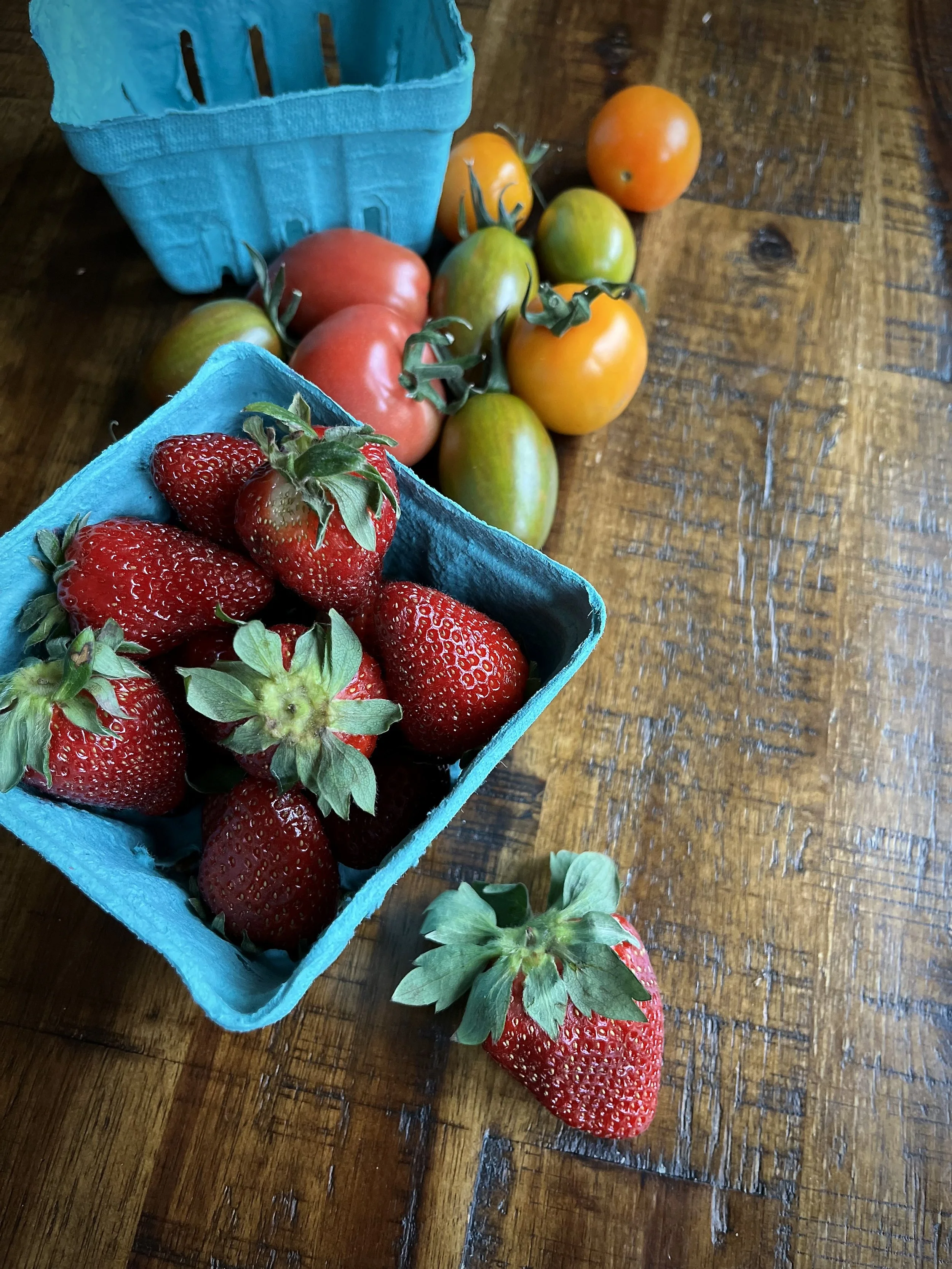 Strawberries and tomatoes.jpeg