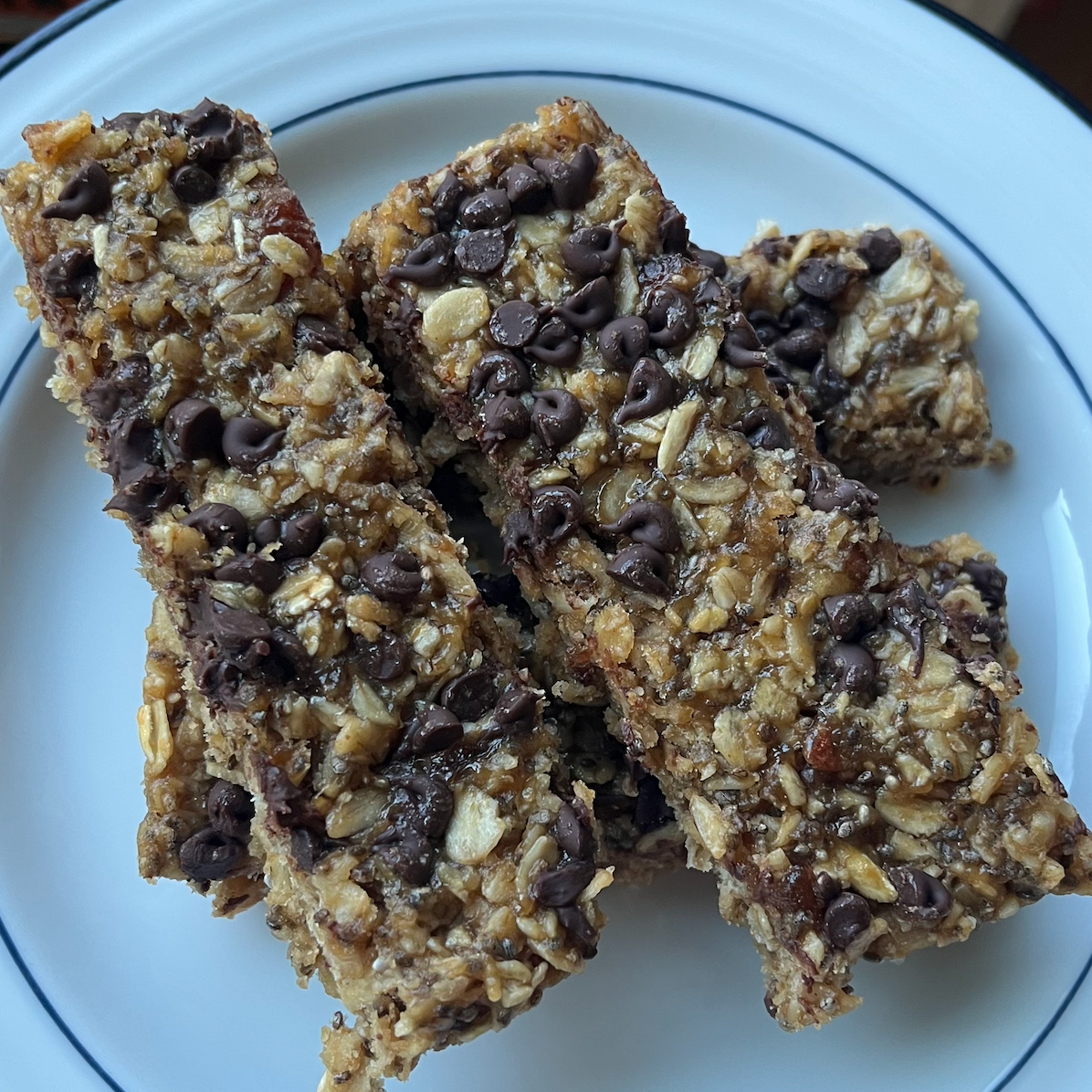 Peanut Butter Banana Granola Bars
