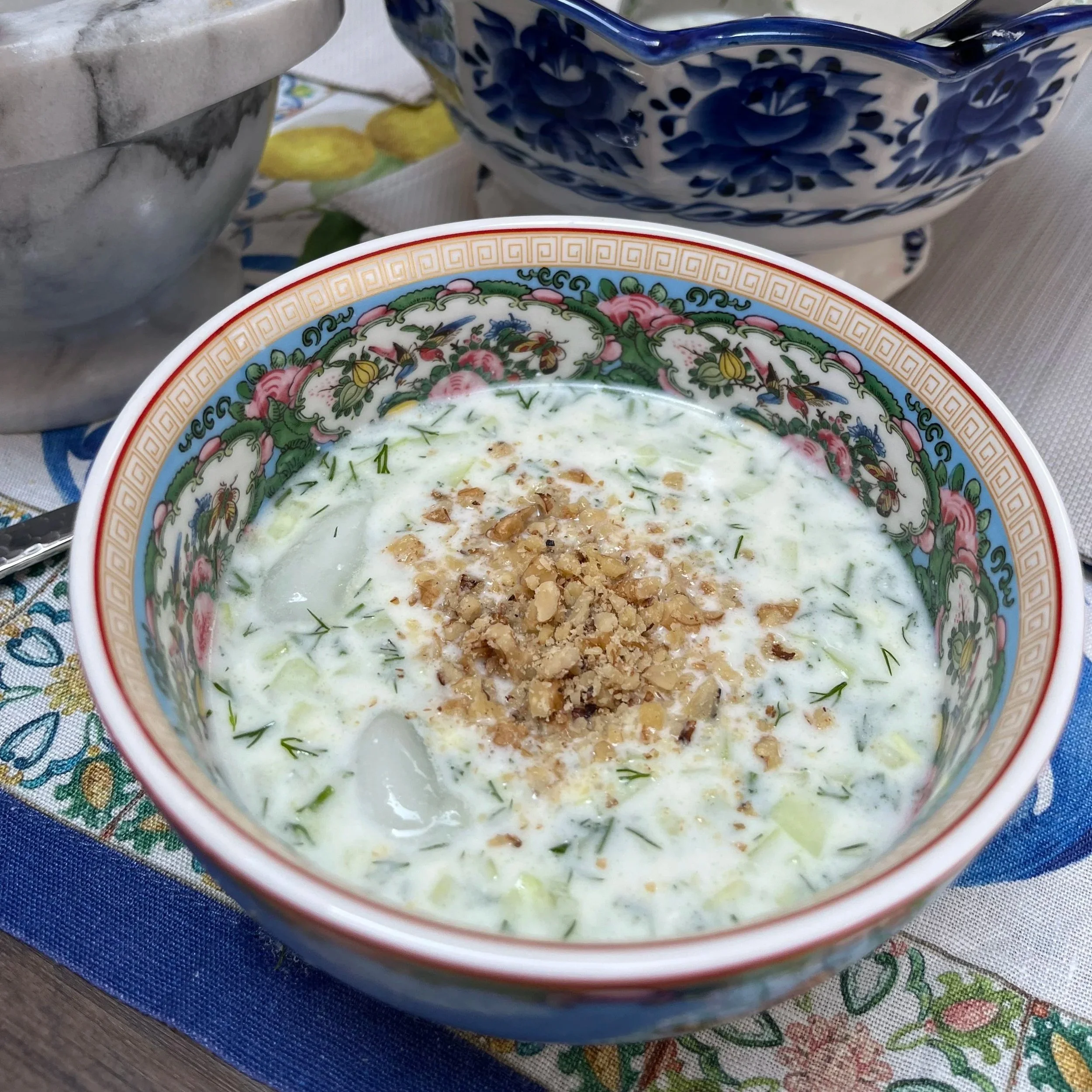 Chilled cucumber yogurt soup (Tarator)