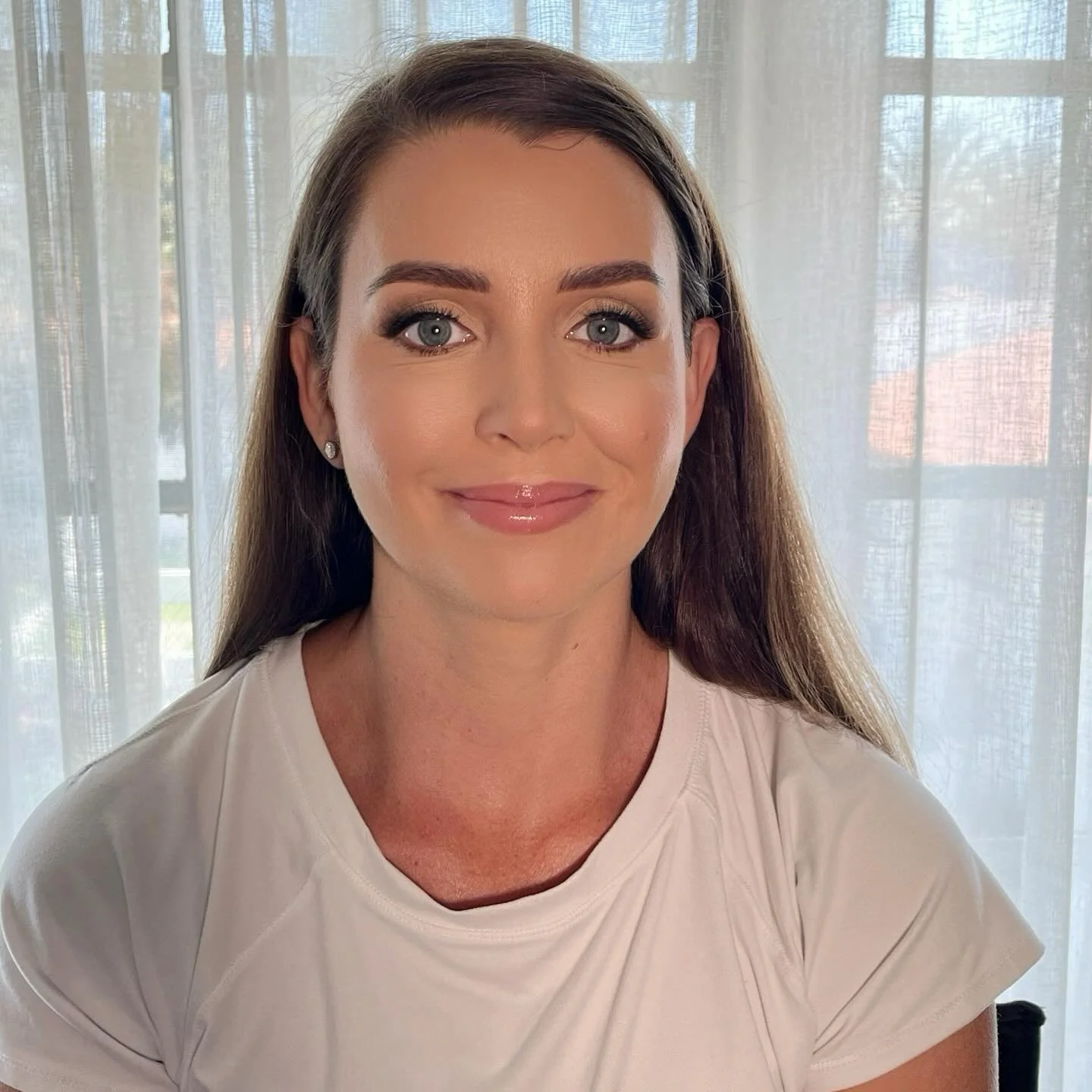 GLAMOROUS 🤩 #sandiegomakeupartist #sdmakeupartist #bridalmakeup #weddingmakeup #bridallook #narscosmetics #charlottetilbury #maccosmetics #weddinginspiration