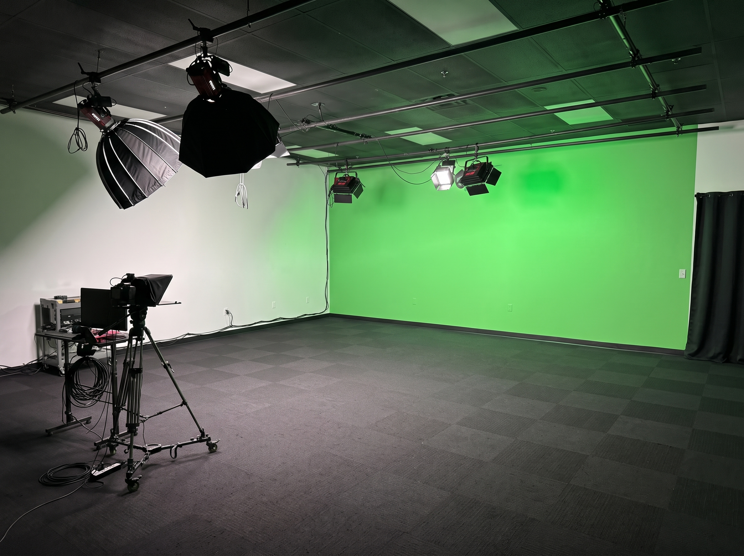 Brainy_Pixel_Green_Screen_Studio_Fort_Worth.png