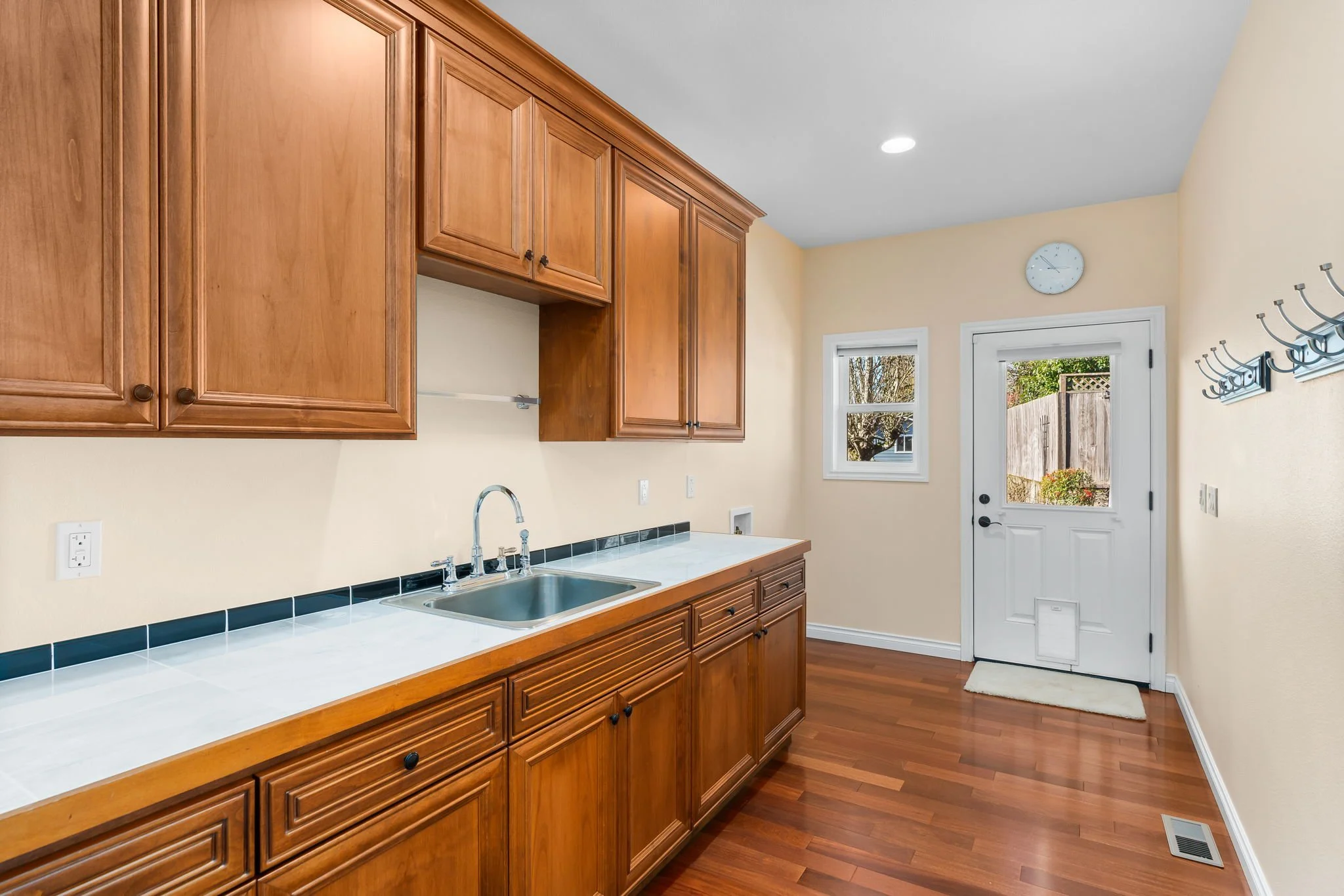 35-web-or-mls-6507-sw-55th-dr.jpg