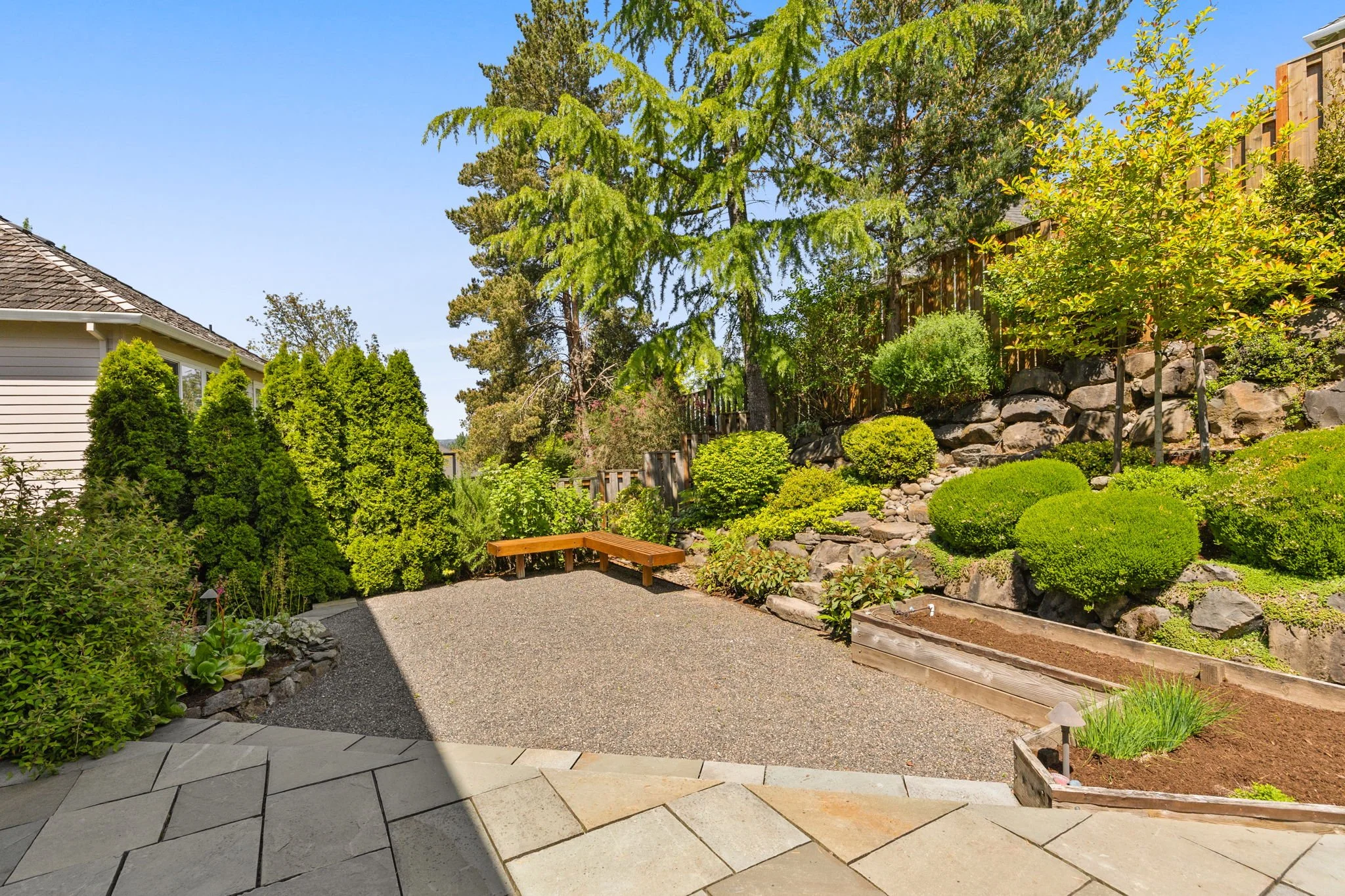 40-web-or-mls-2358-nw-woodrose-dr.jpg