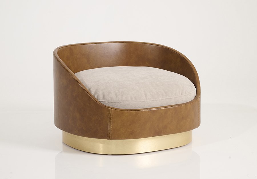 Liebling_leather frame_brushed gold base_ivory cushion.jpg