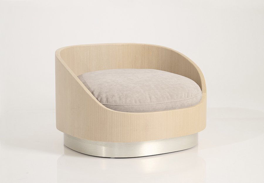 Liebling_light oak frame_brushed nickel base_ivory cushion.jpg