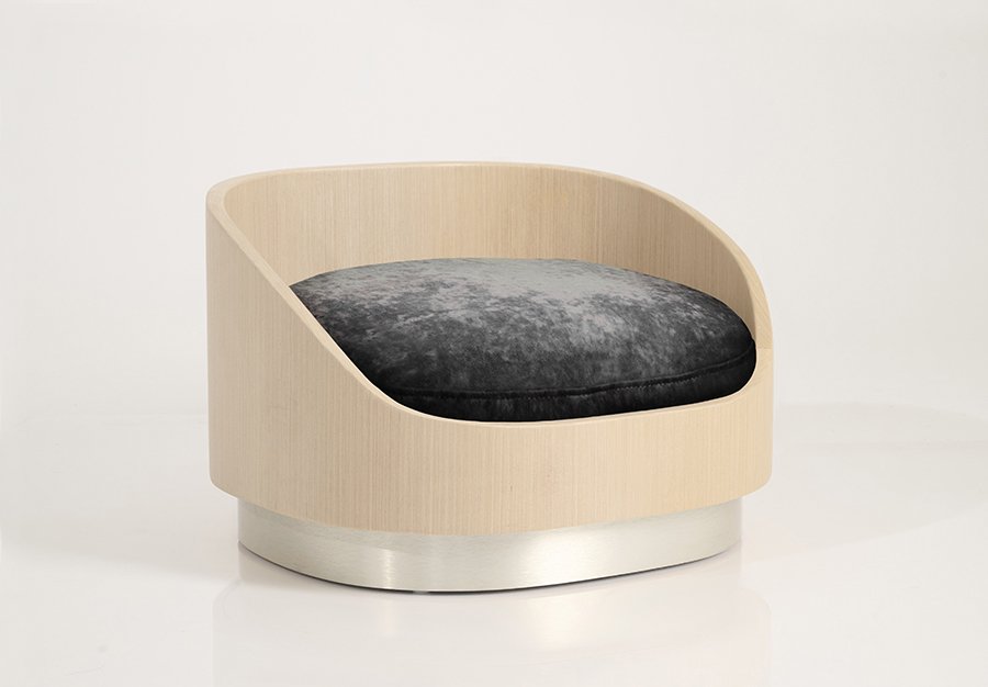 Liebling_light oak frame_brushed nickel base_charcoal cushion.jpg