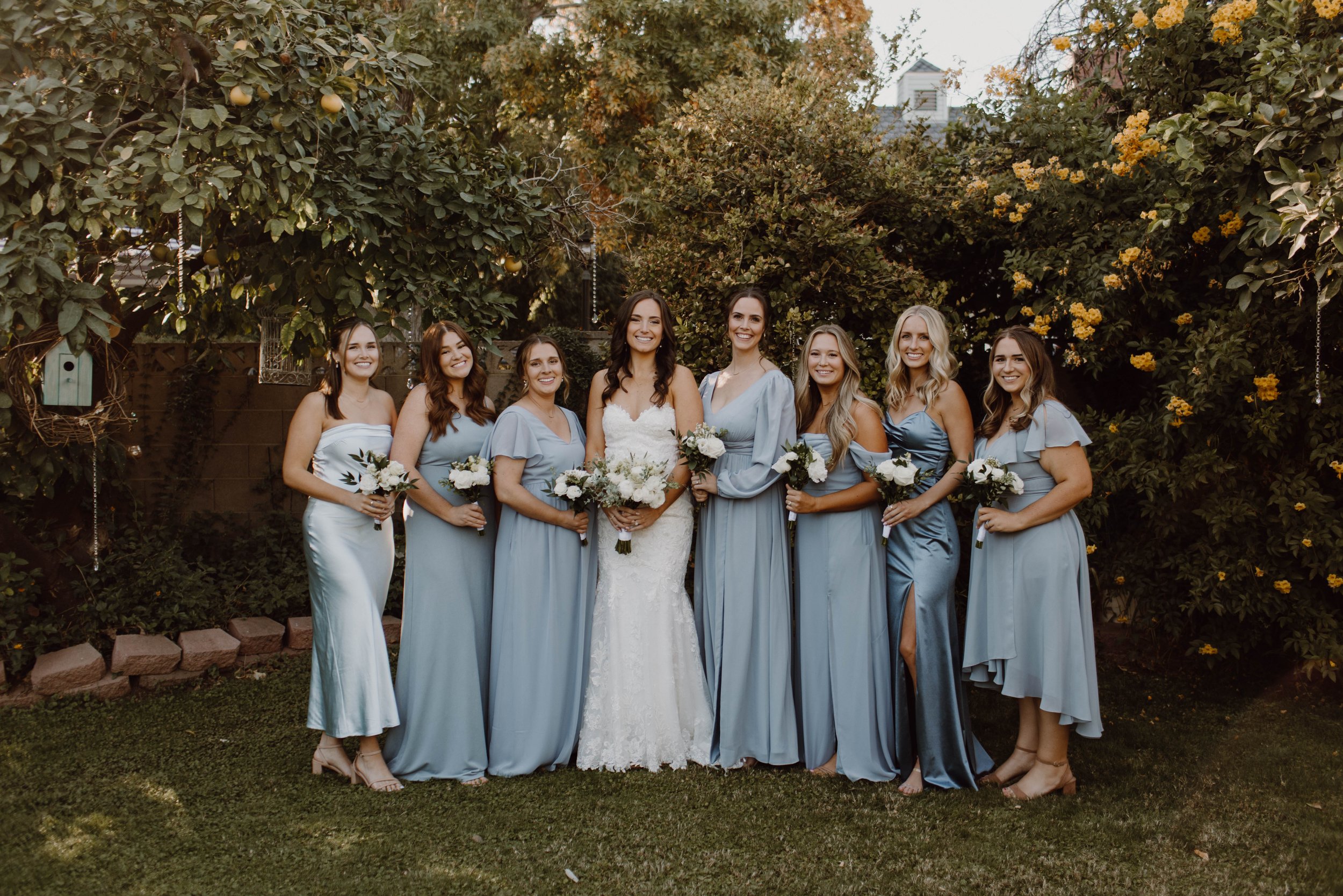 Bridesmaid portraits - all your favorite girlfriends in one image.