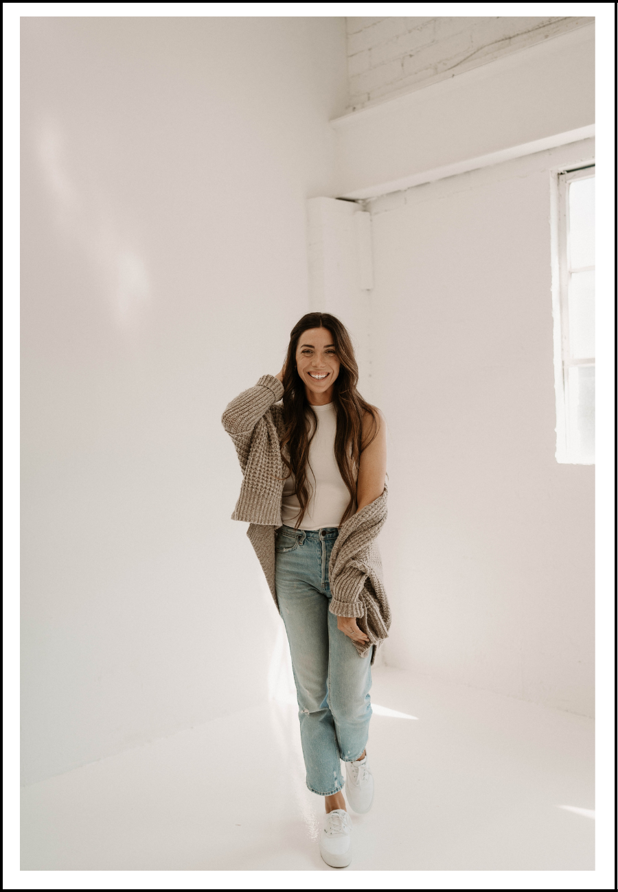 Kathryn Liggitt Photography Brand image - a brand who values client connection and honest imagery.