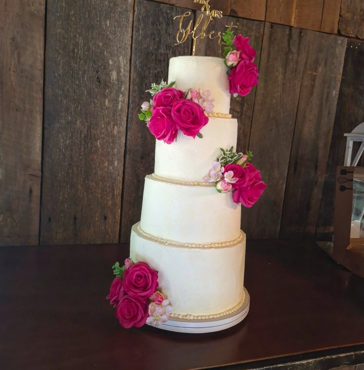 wedding cake nichole.jpg