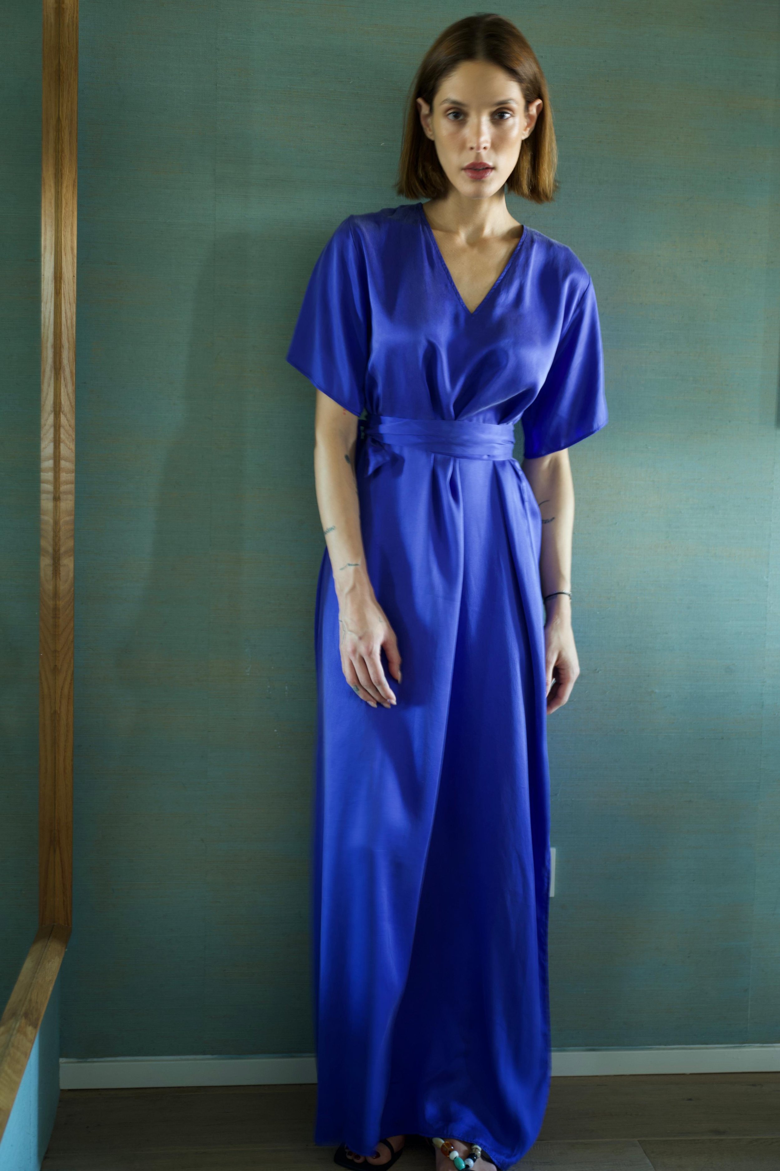 HORIZON silk long dress with short sleeves