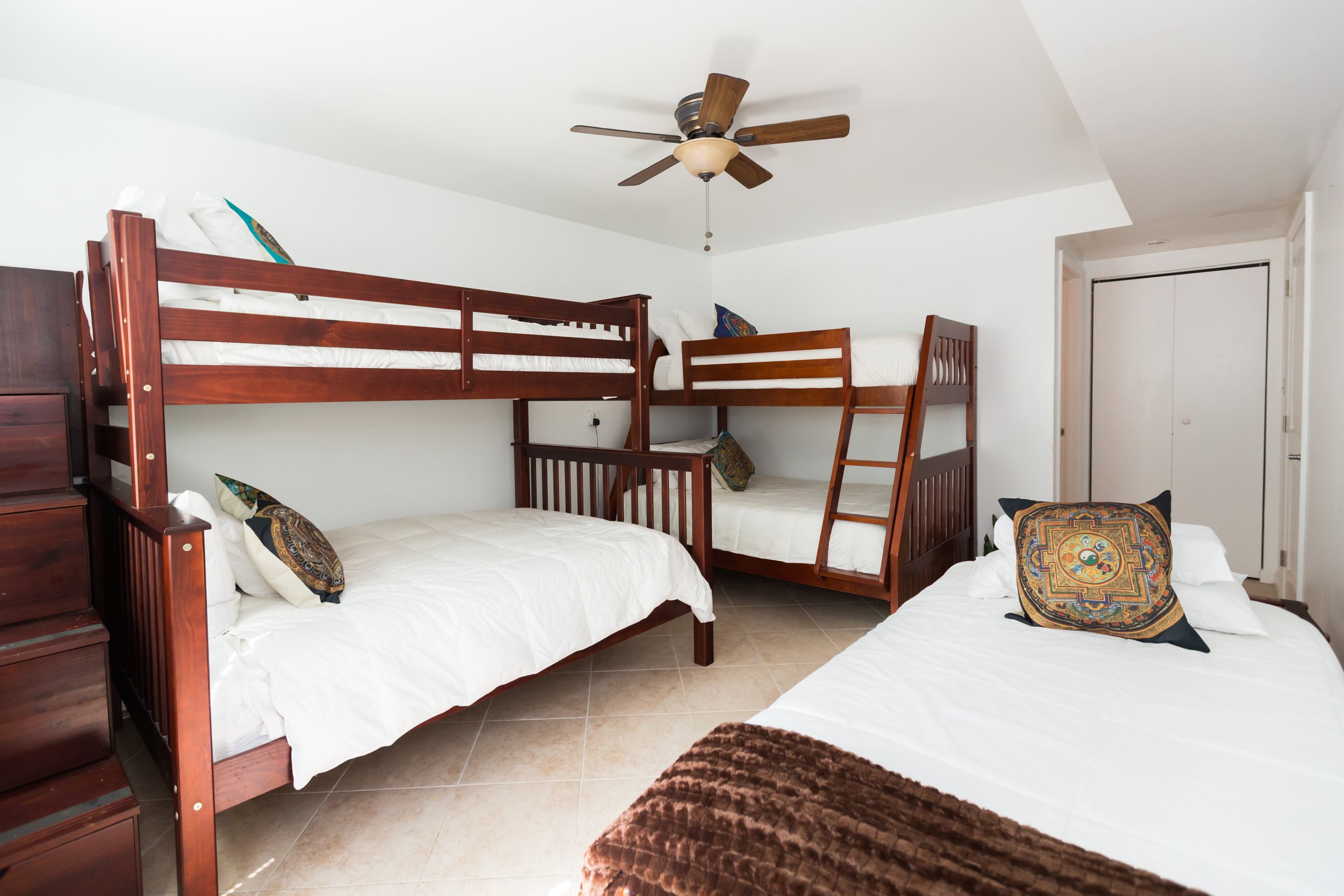 BUNKS.jpg