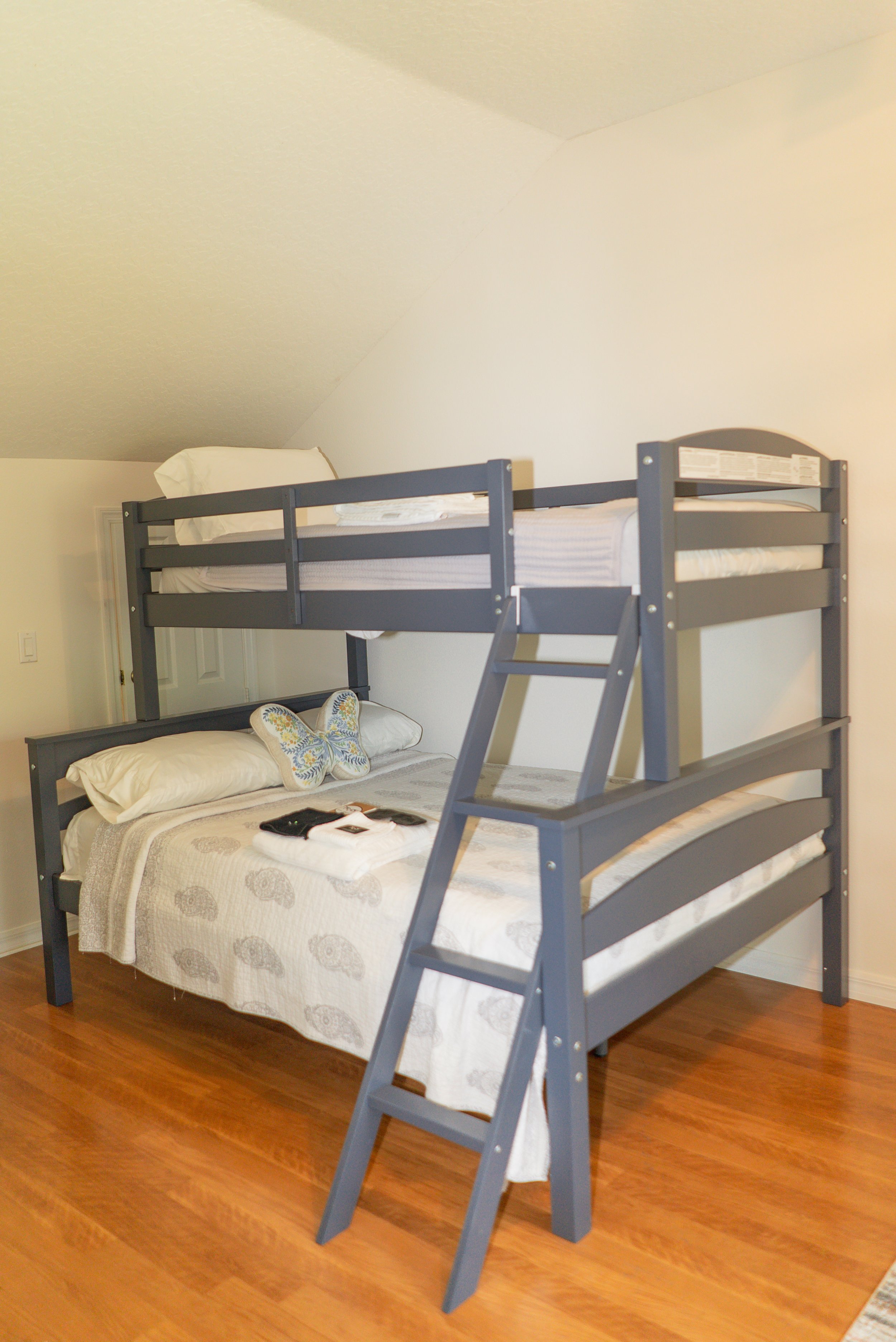 Twin Bed (Top Bunk) Butterfly Suite