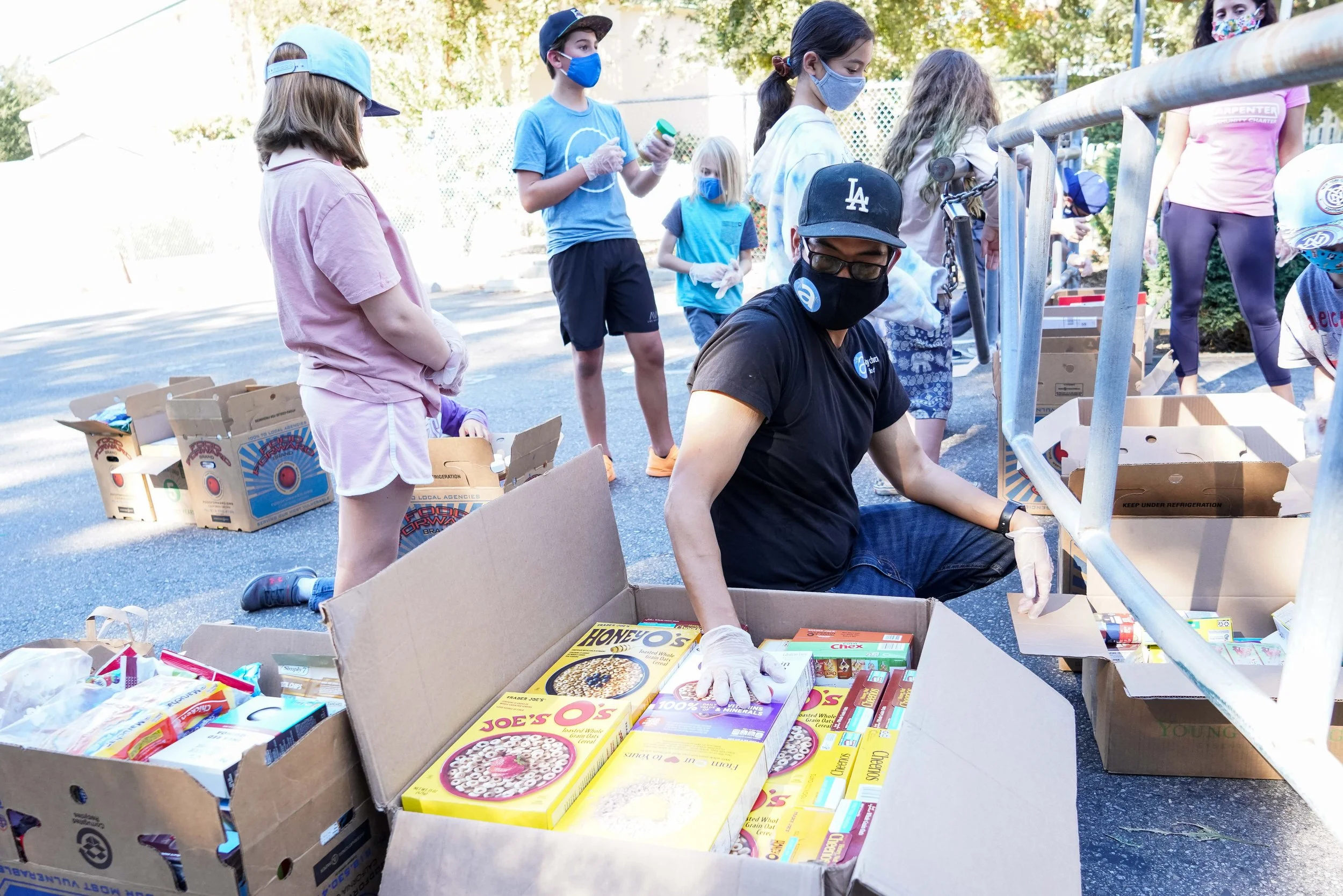 20201115_DJ-Jenkins_FoodDrive-62.jpg