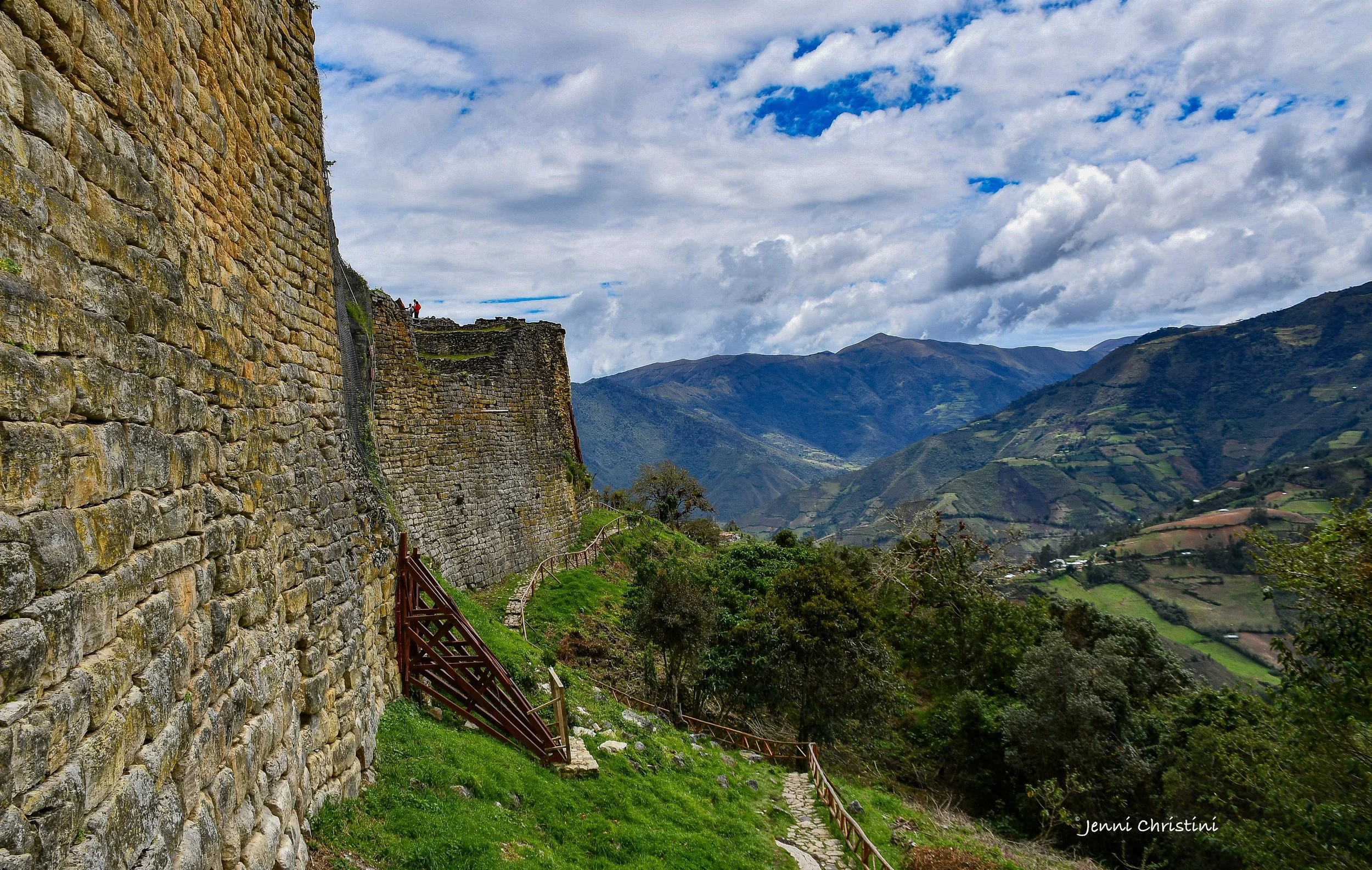 peruchachapoyas.jpg