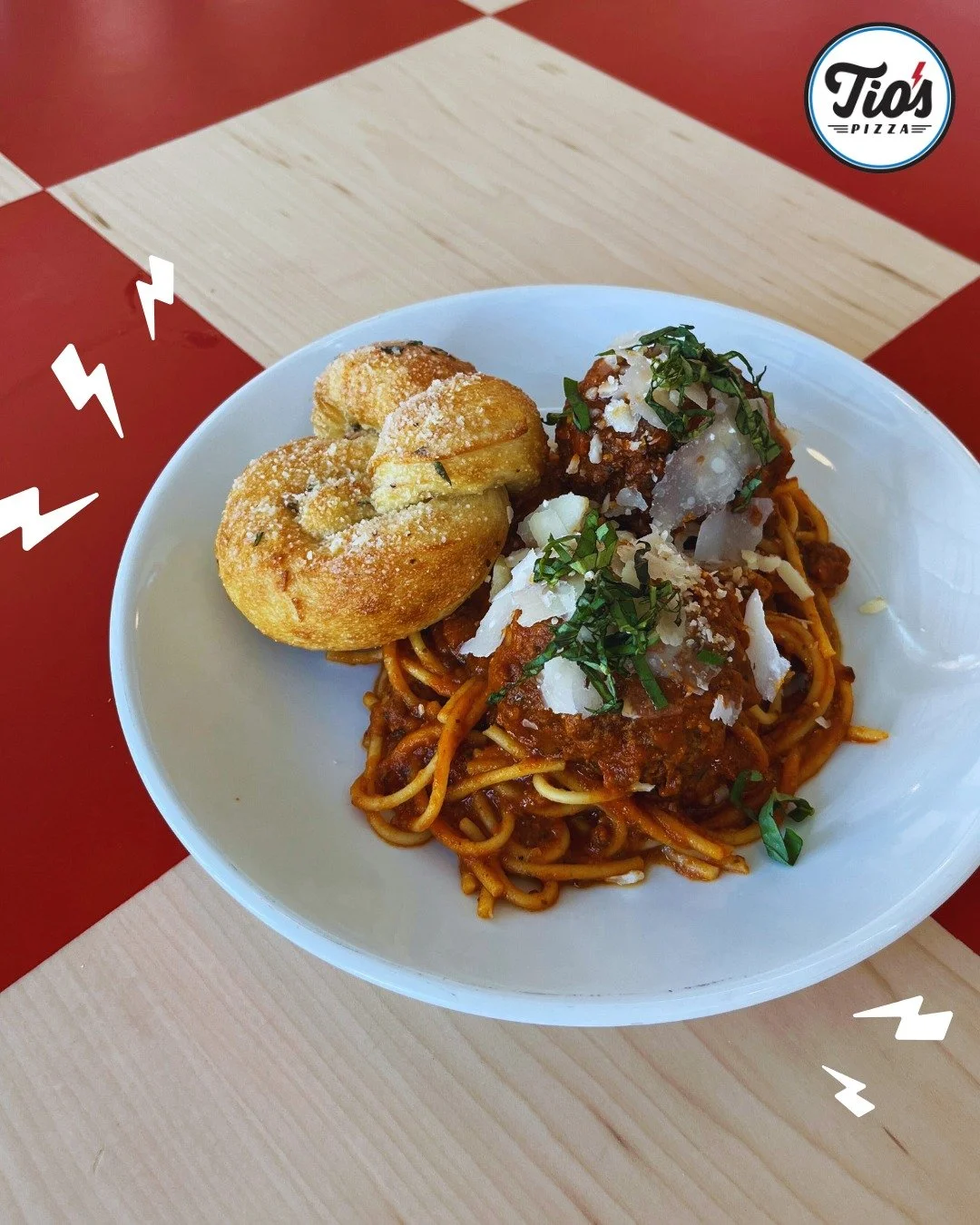 Saturday is for spaghetti + meatballs 🍝 Special includes a side salad, and a garlic knot - you read that right👏🏼 
(All Day Saturday | In-House Only)

#tiospizzachico #pizza #spaghettiandmeatballs #foodiesofchico #chicoca